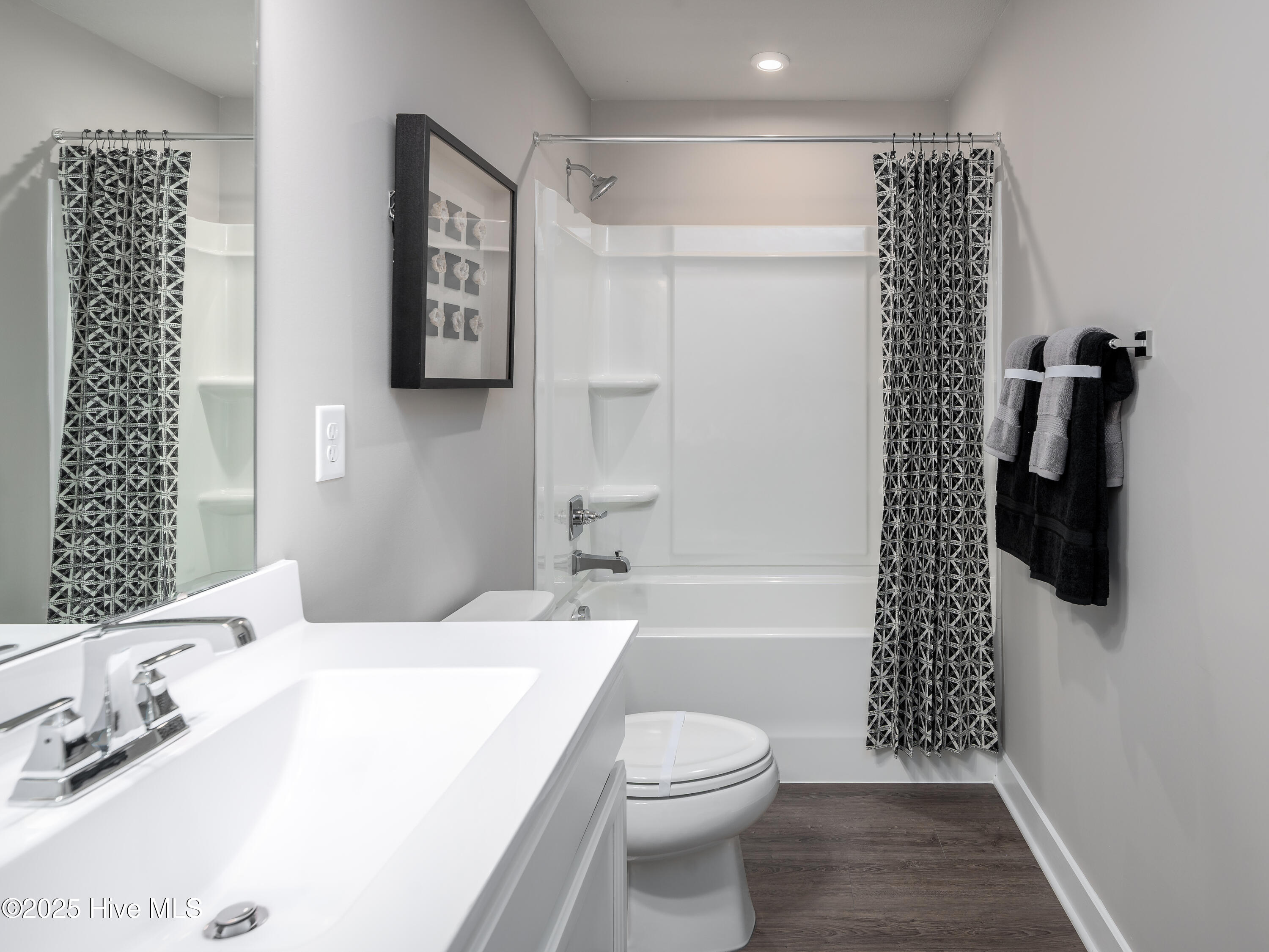 100563750 | Photo 21