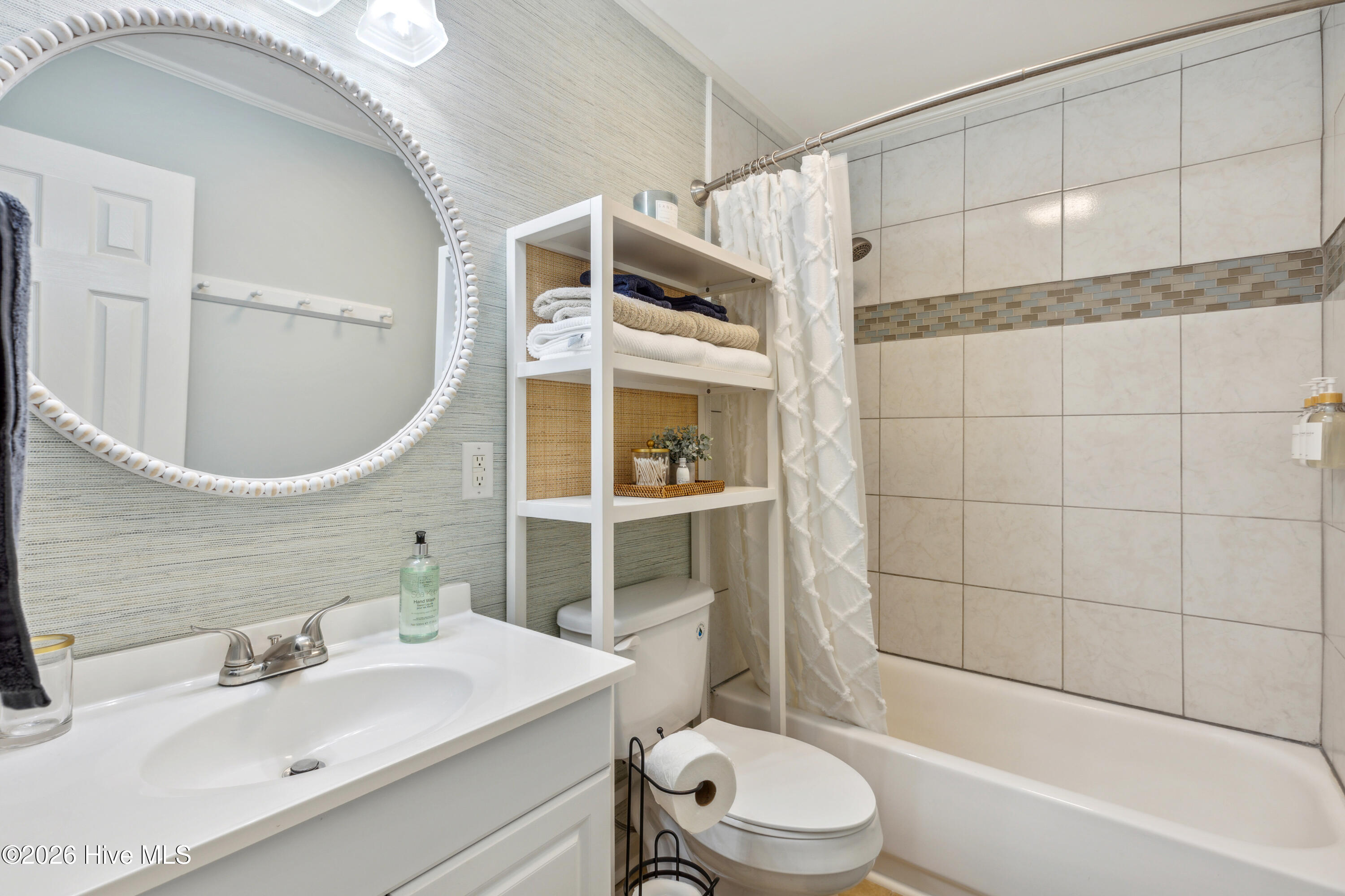 100569125 | Photo 37