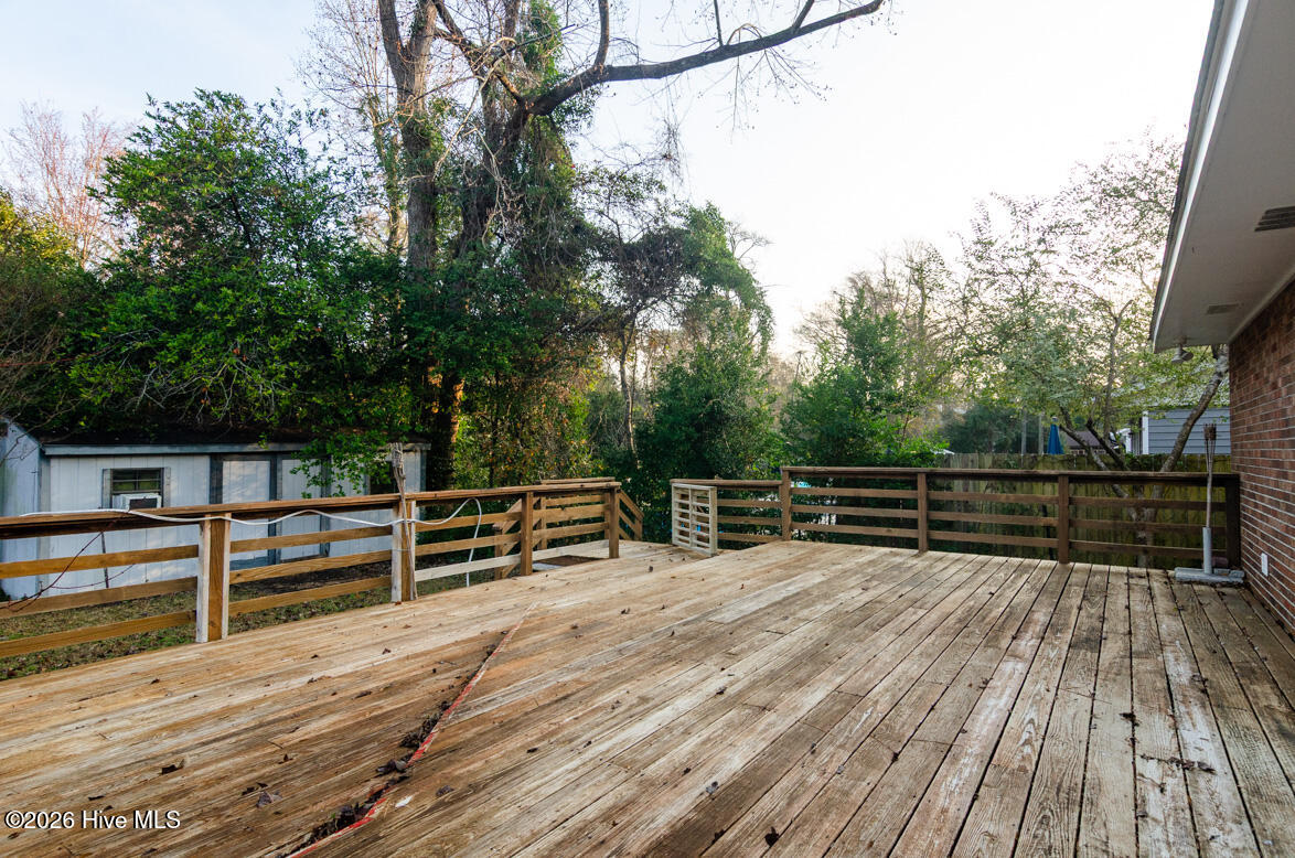 100526974 | Photo 27