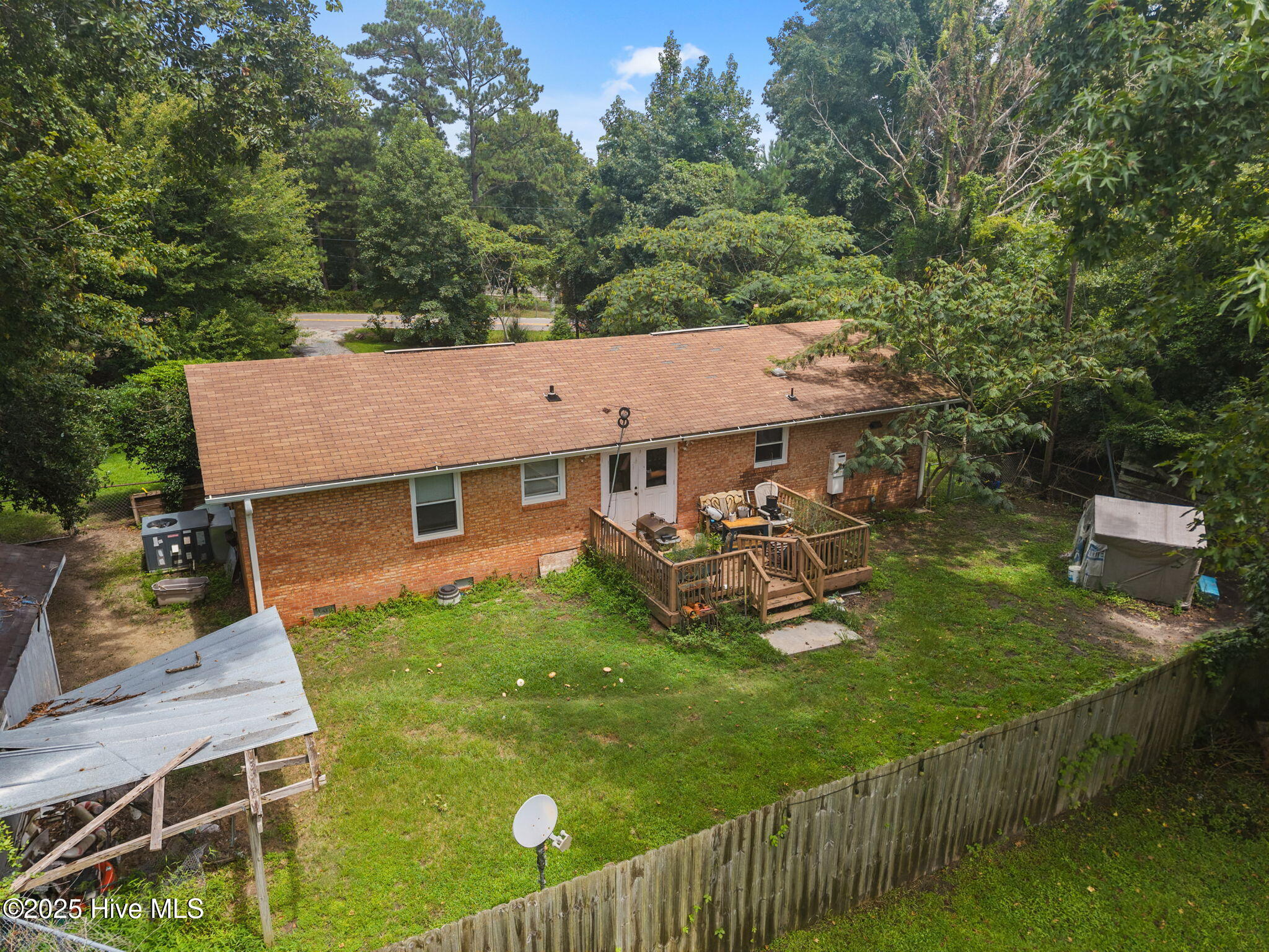 100566802 | Photo 52