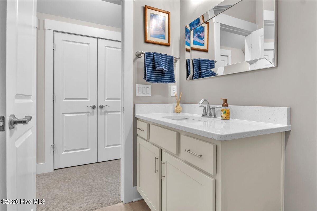 100558709 | Photo 68