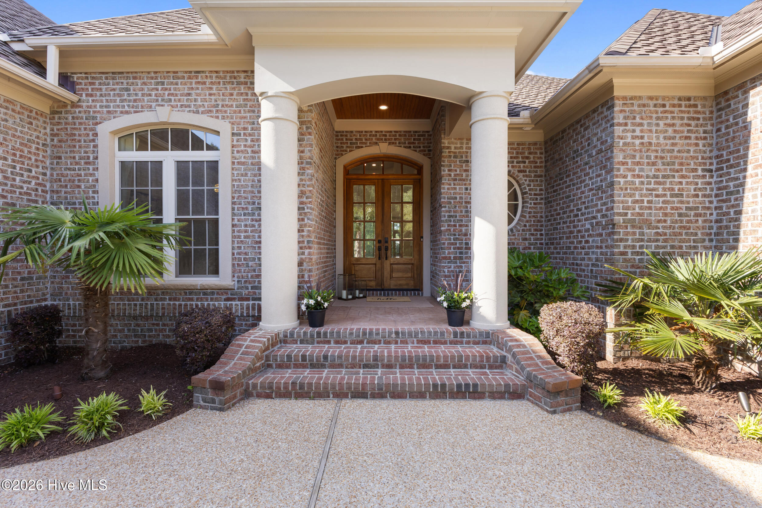 100567857 | Photo 67