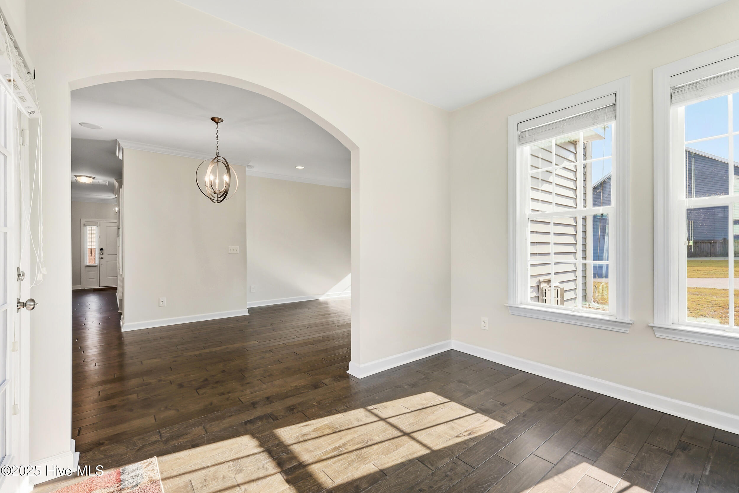 100541614 | Photo 15