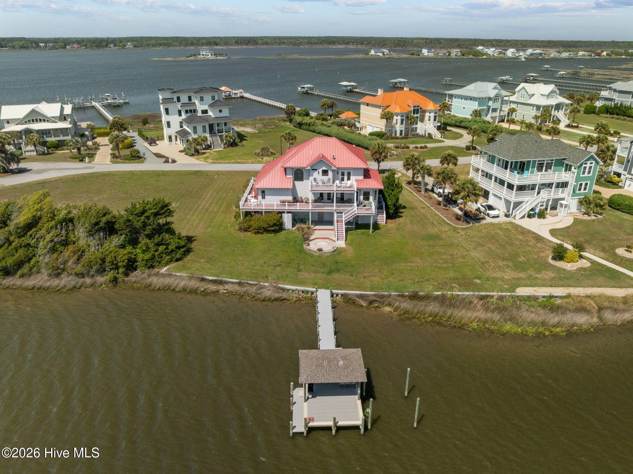 100568549 | Photo 66