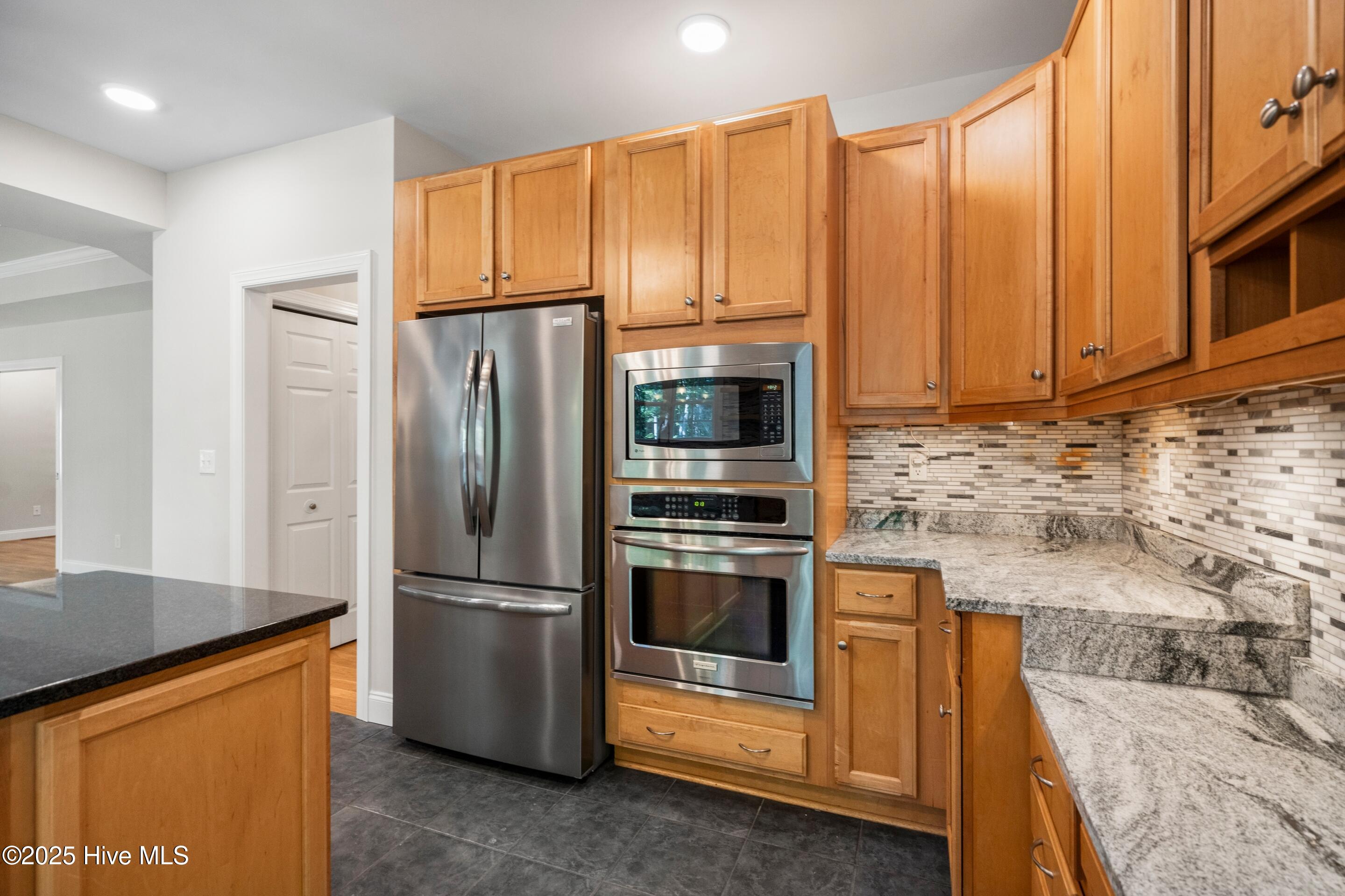 100537413 | Photo 20