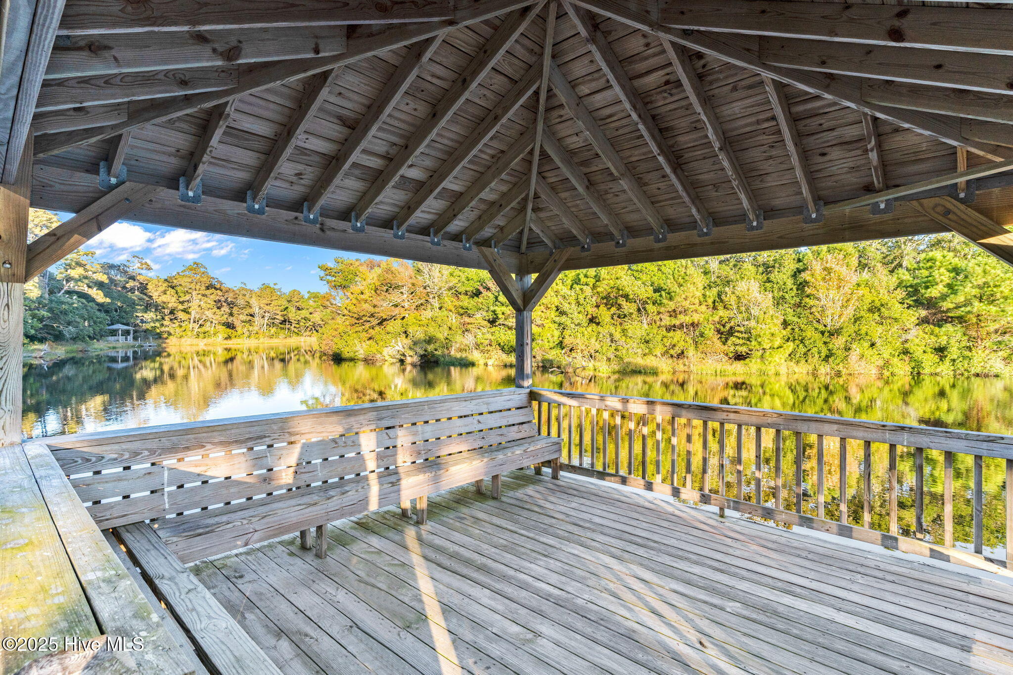 100532688 | Photo 53