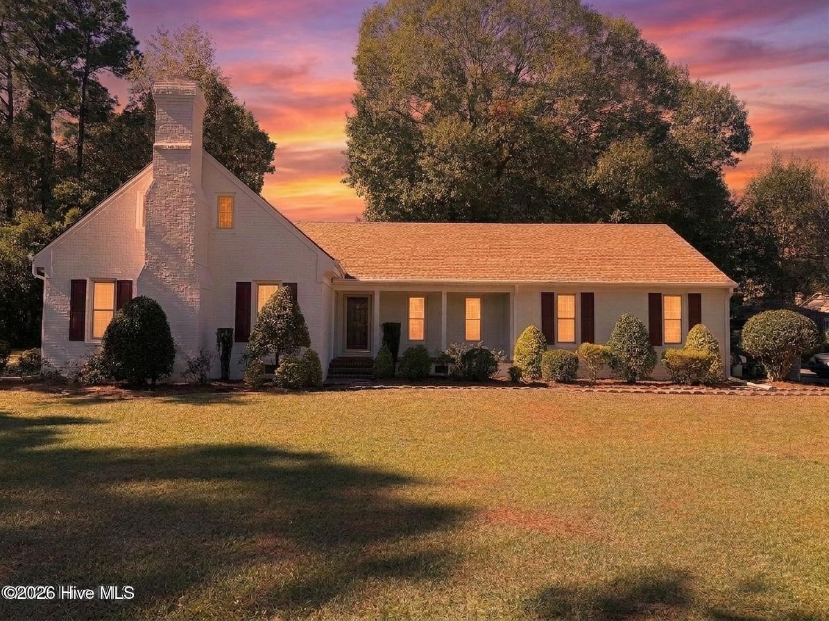 Exterior photo of 101 Forest Drive, Clinton, NC 28328. MLS: 100539335