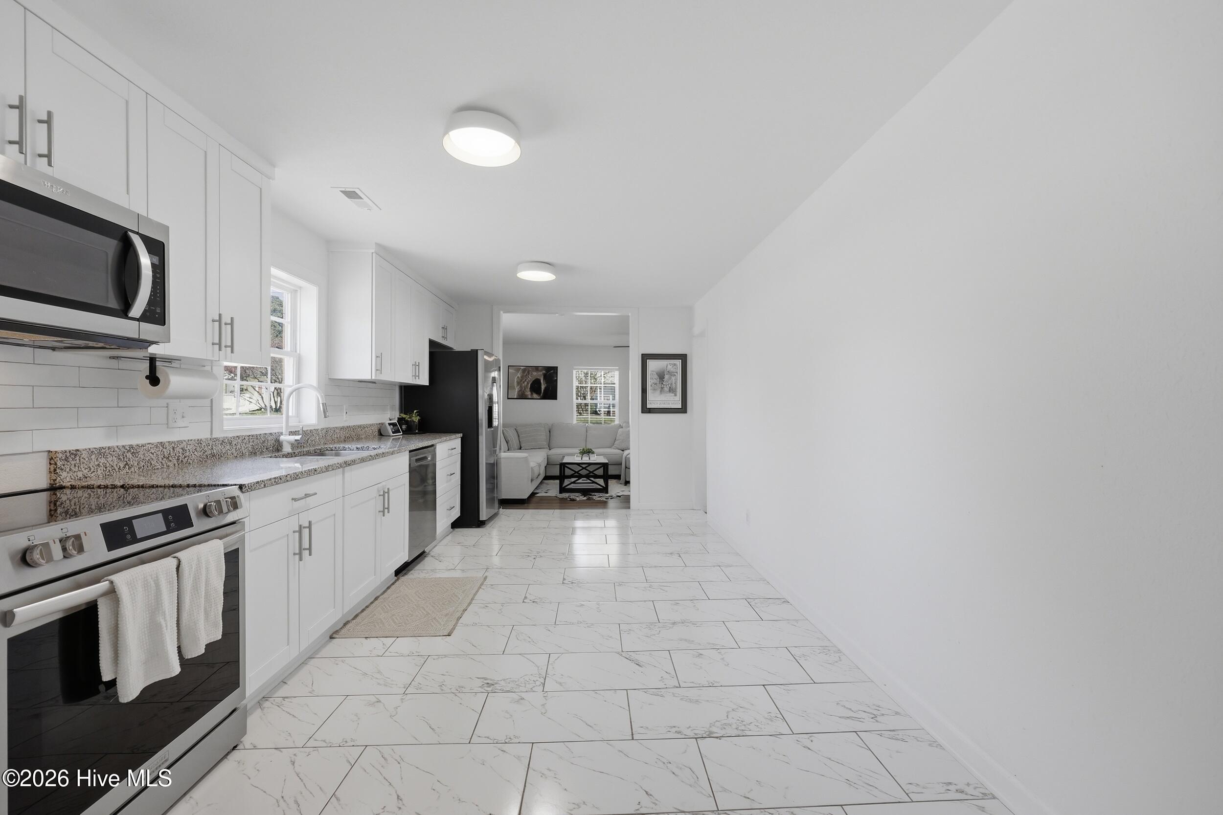 901 Tuscarora Avenue, Elizabeth City, NC, 27909