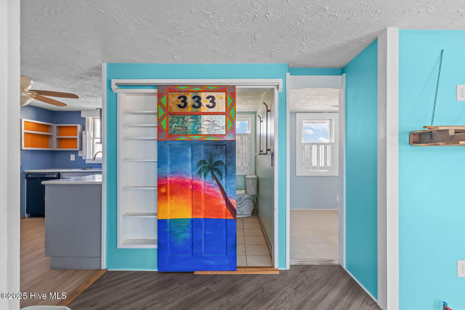 100538071 | Photo 11