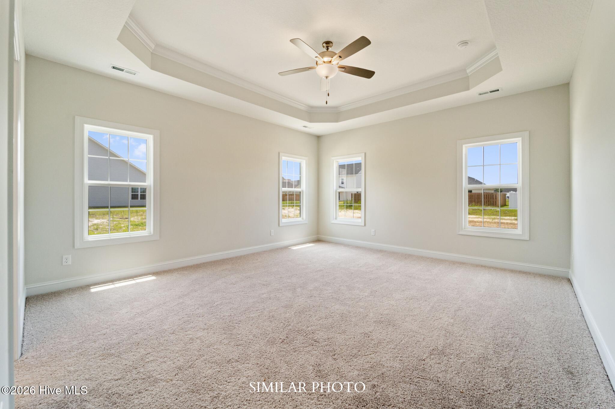 100554439 | Photo 23