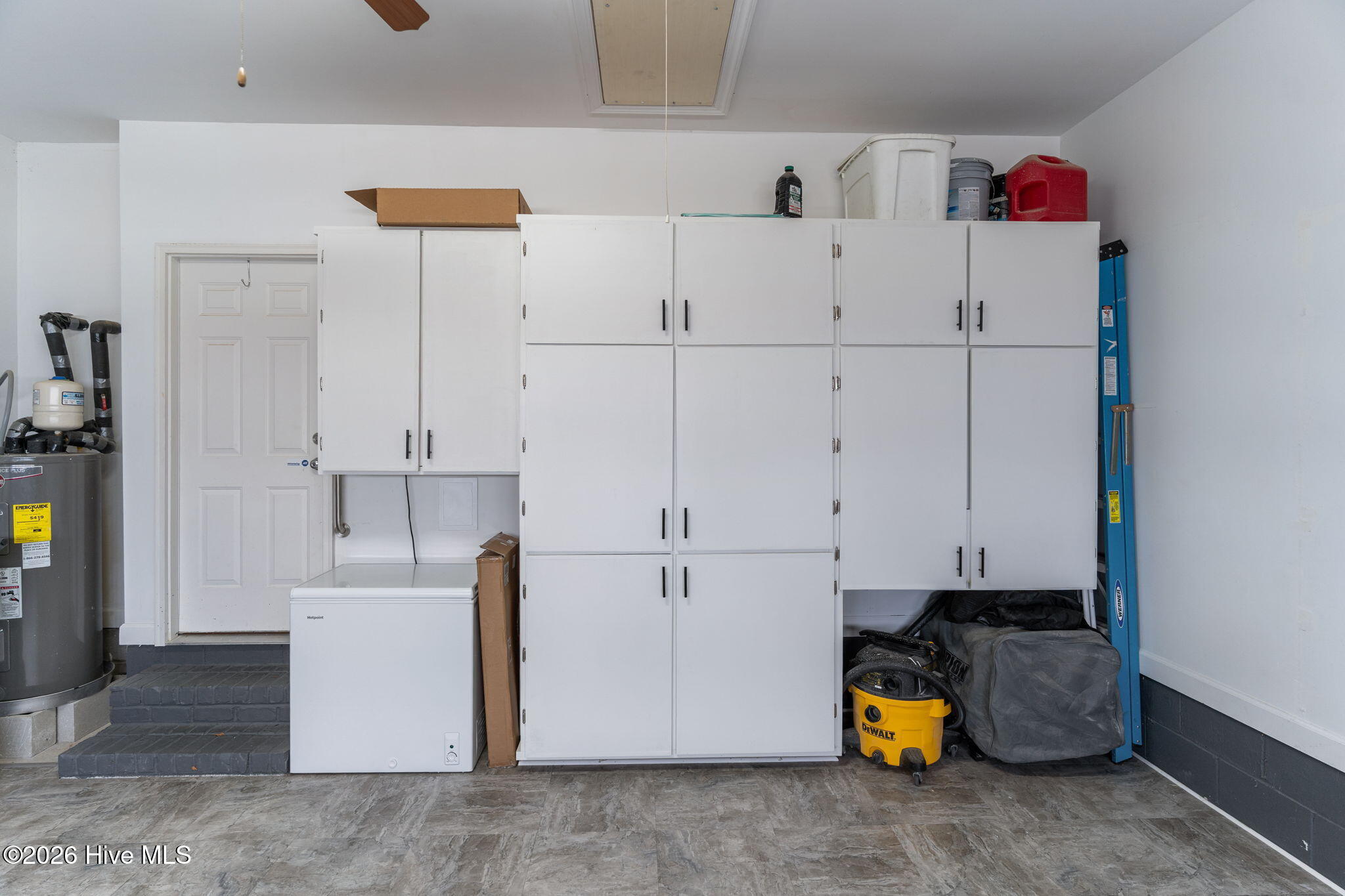 100562744 | Photo 37