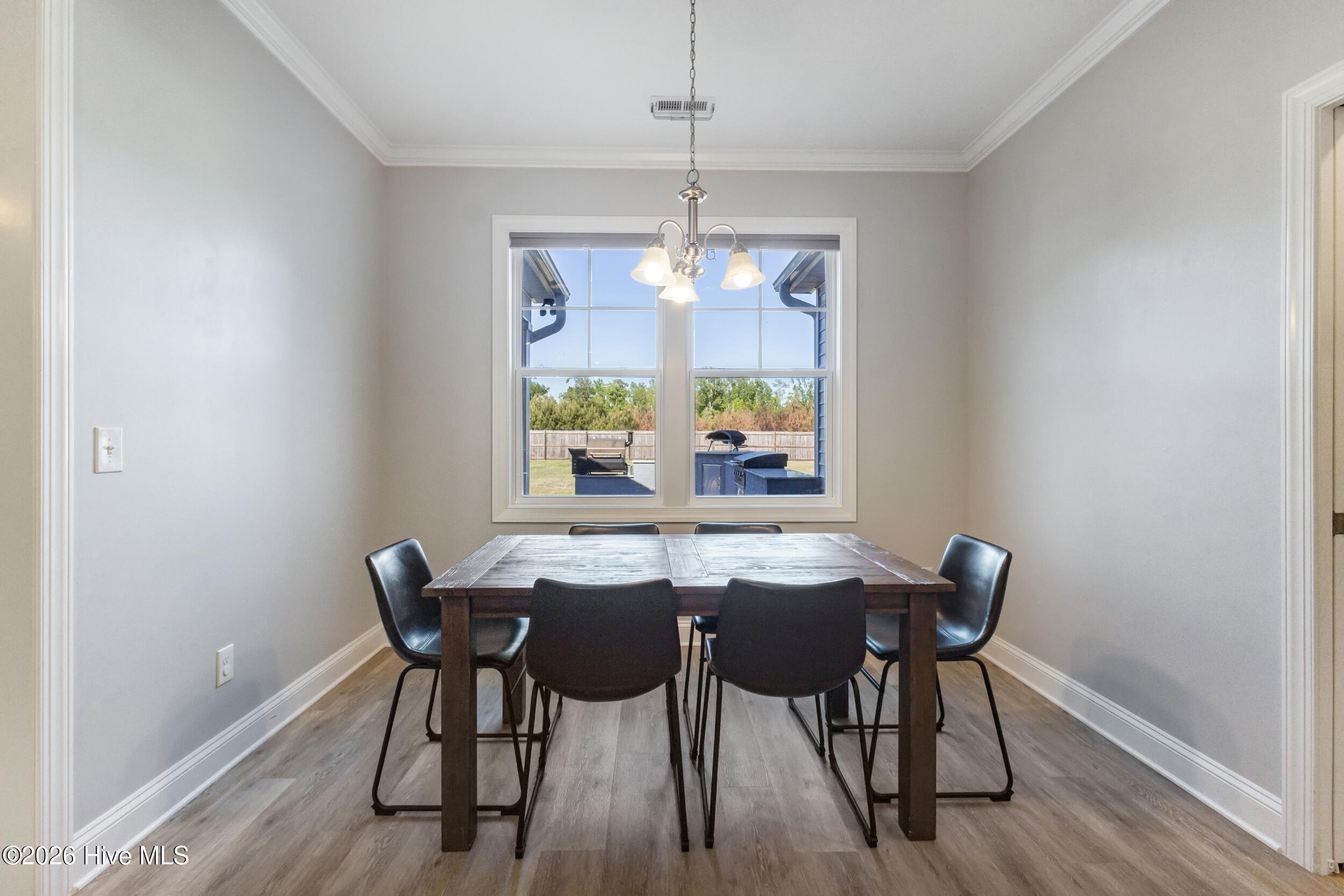 100569391 | Photo 20