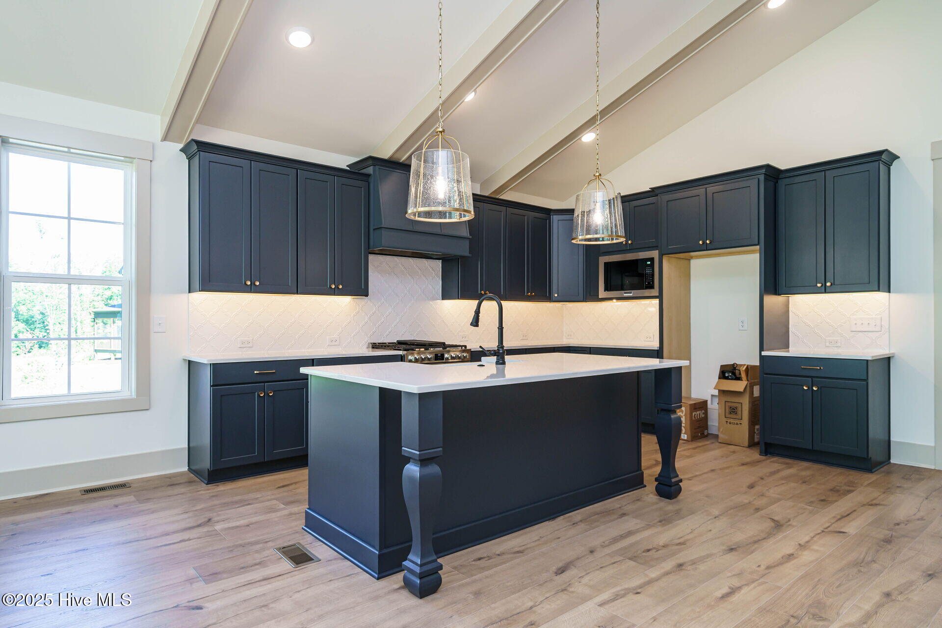 Photo 2 of Single family home for sale at 221 Shoreview Dr, New Bern, NC 28562 | MLS# 100605999 | Listing updated on 2026-09-24