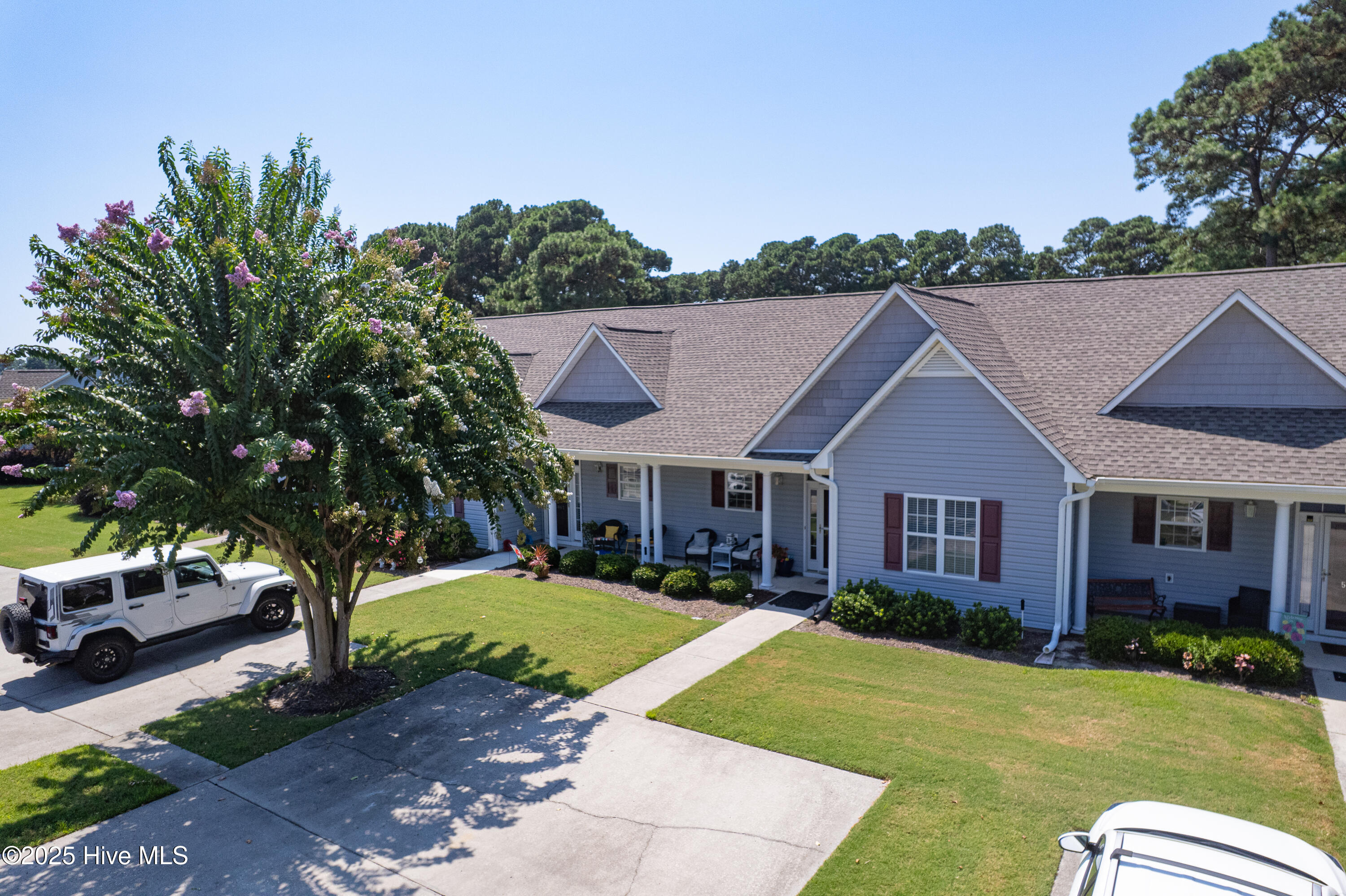 100525236 | Photo 37