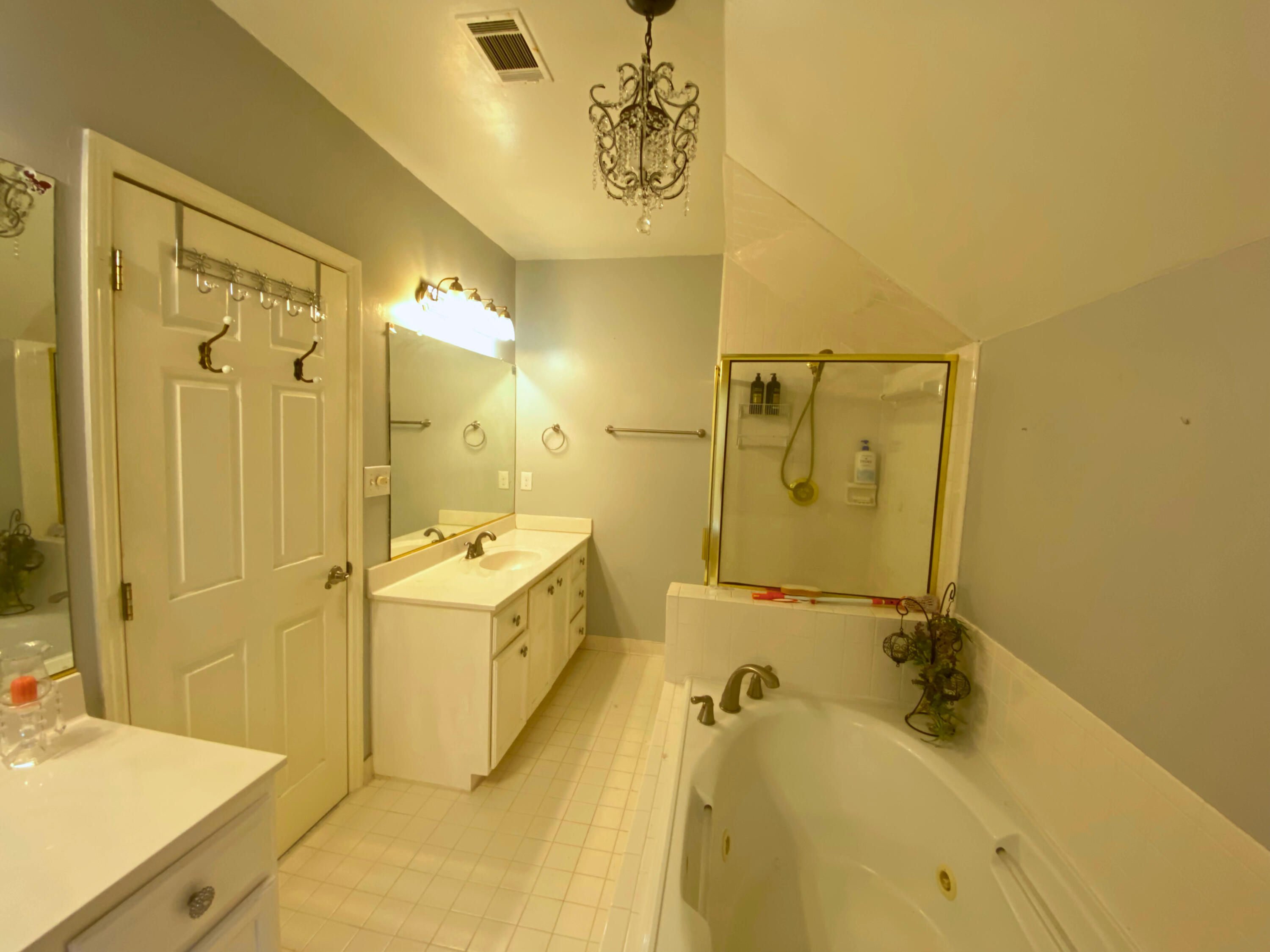 ace69aa2-0579-461d-8fa7-e5f96f1e1110