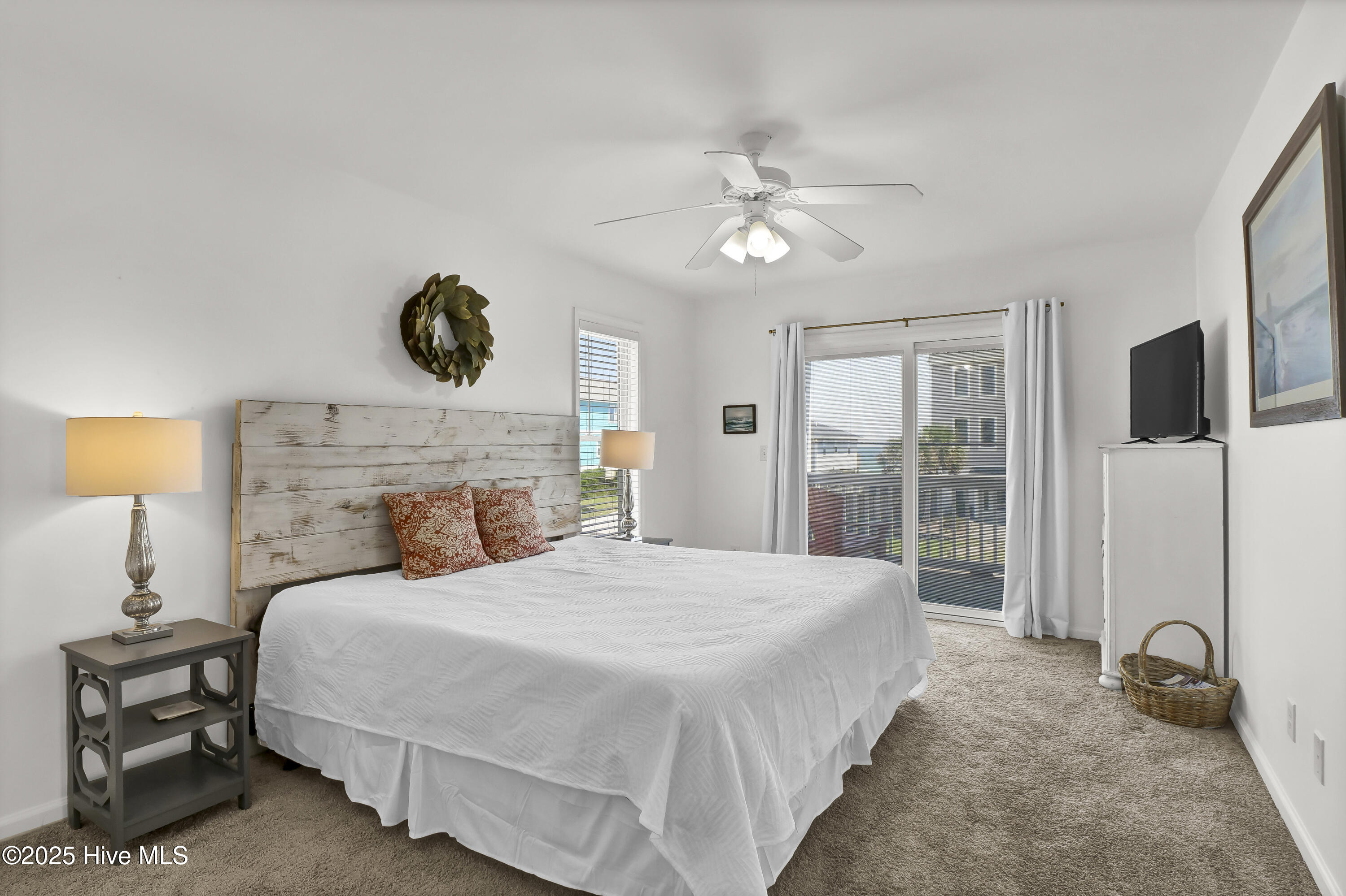 100521300 | Photo 16