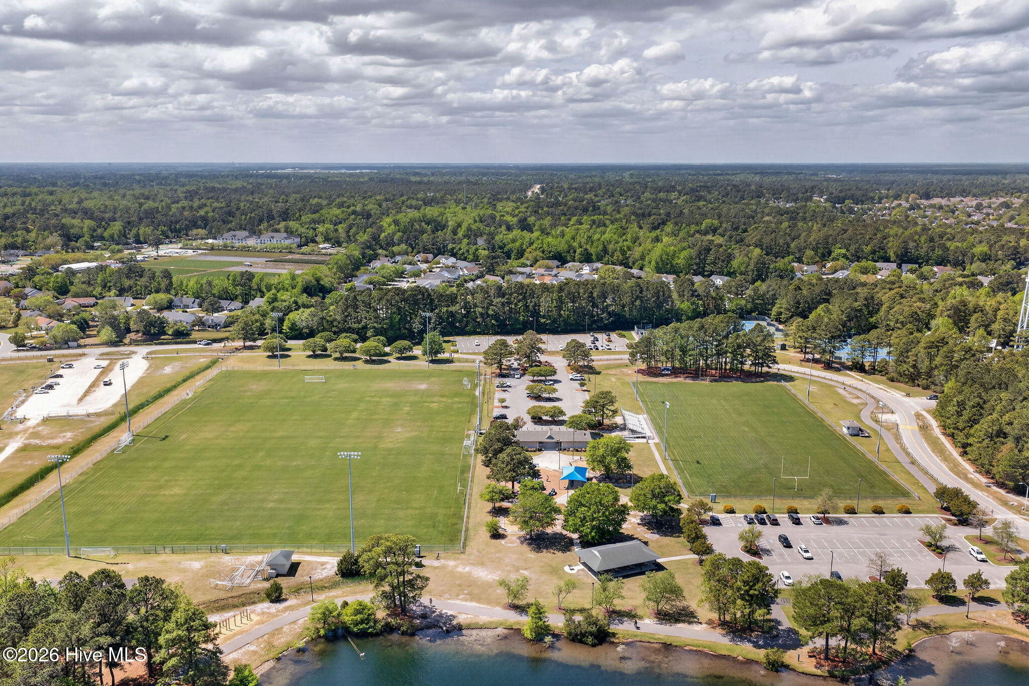 100566327 | Photo 45