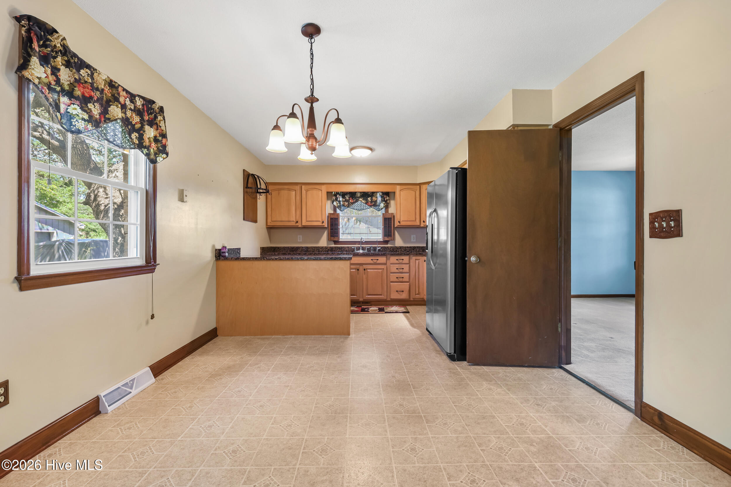 100567633 | Photo 15