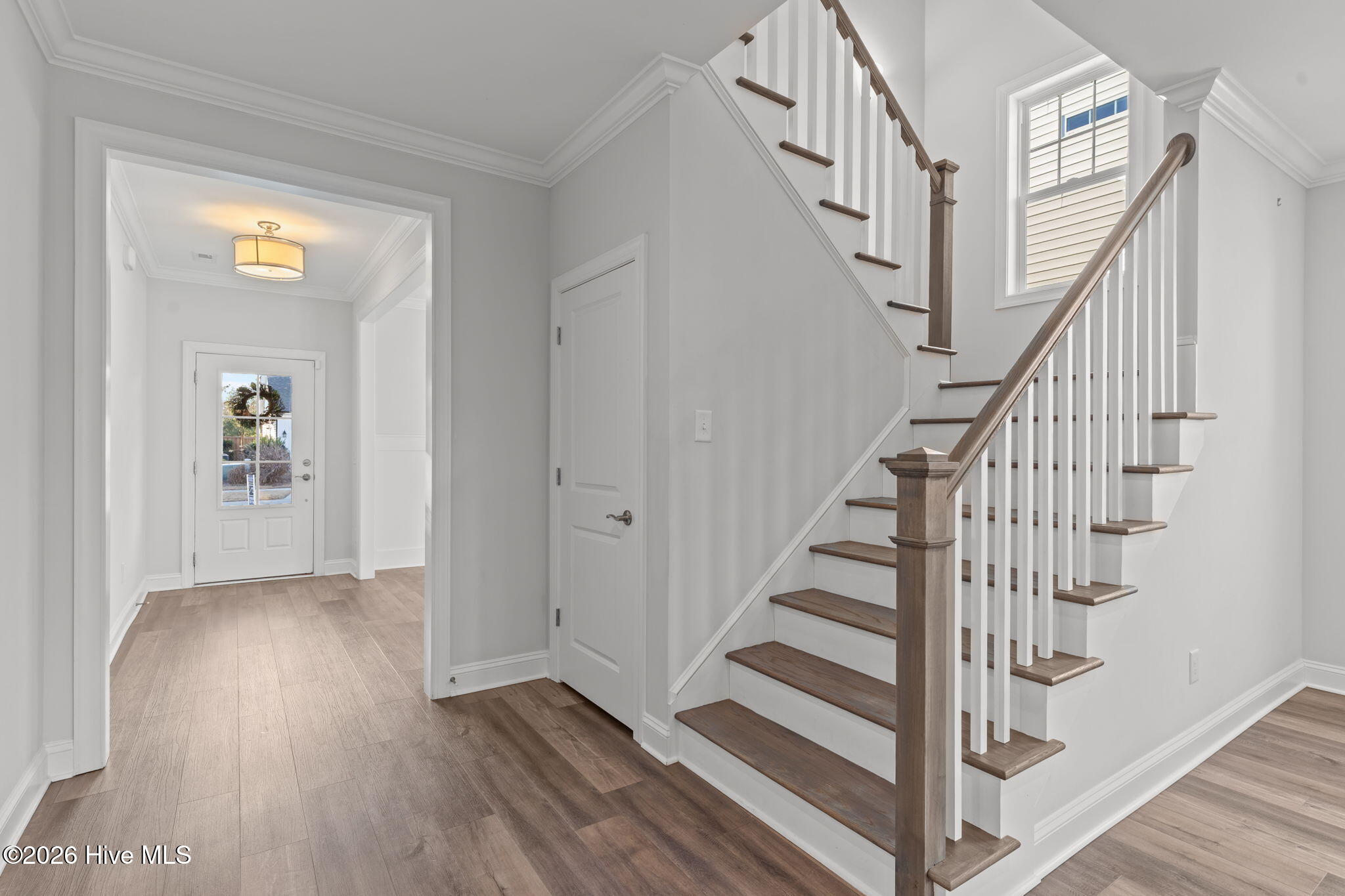 100548771 | Photo 16