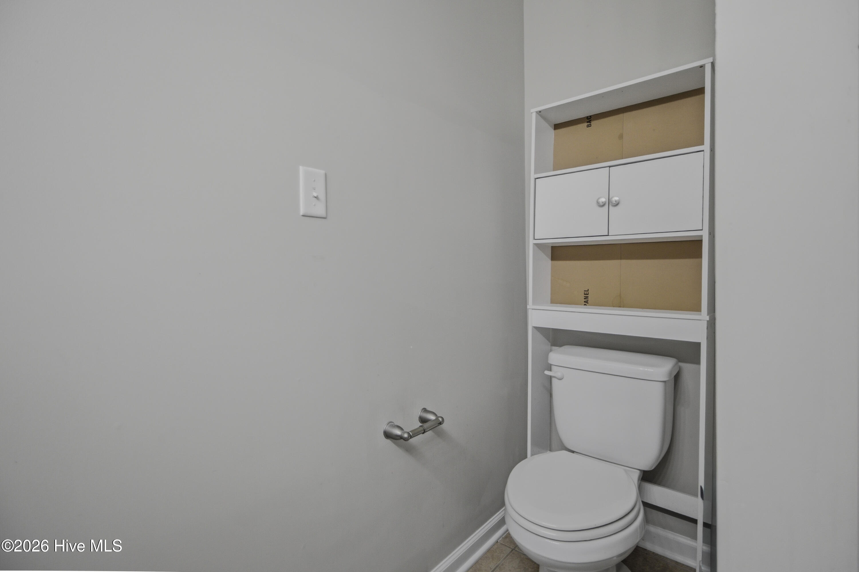 100568409 | Photo 23