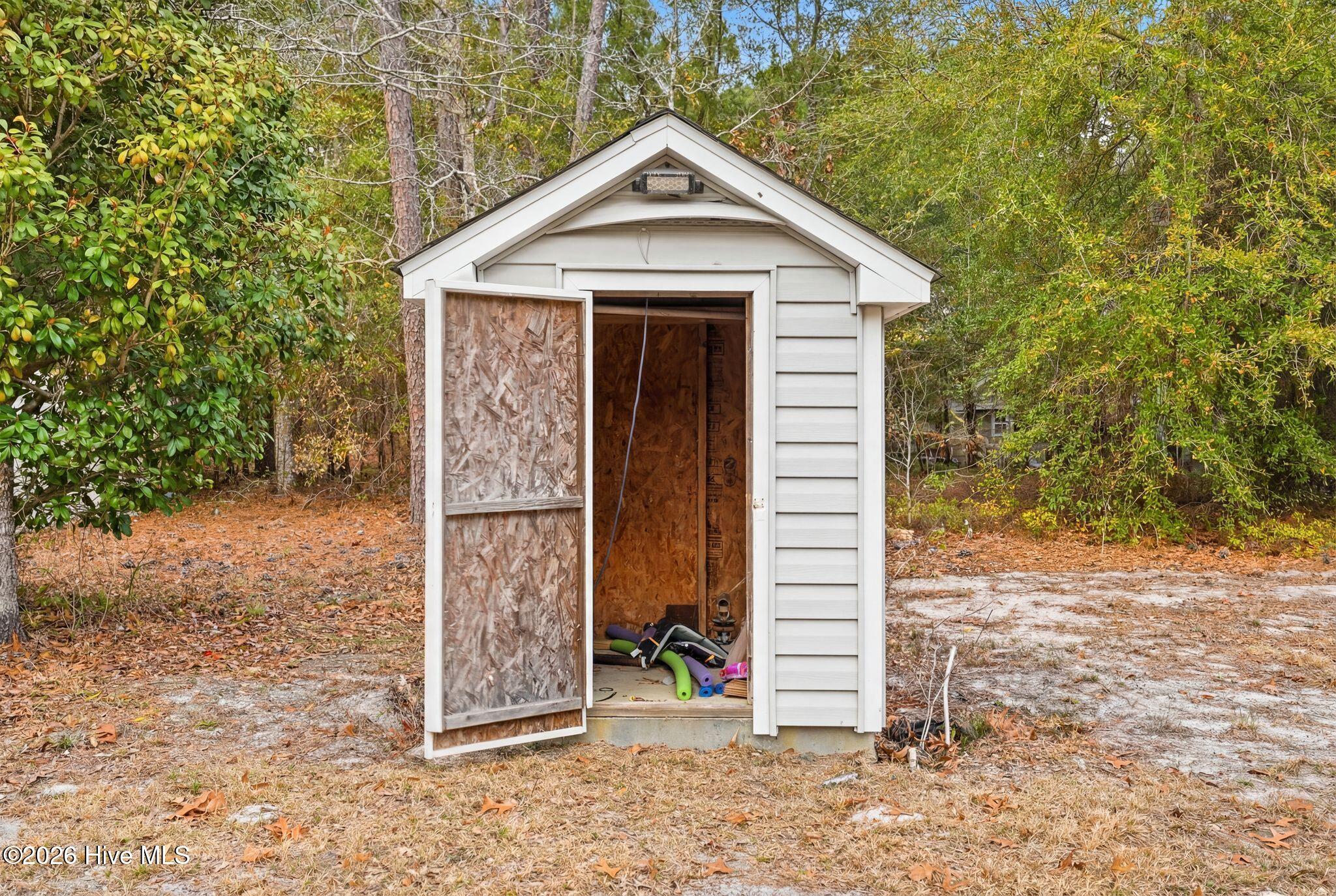 100557093 | Photo 81