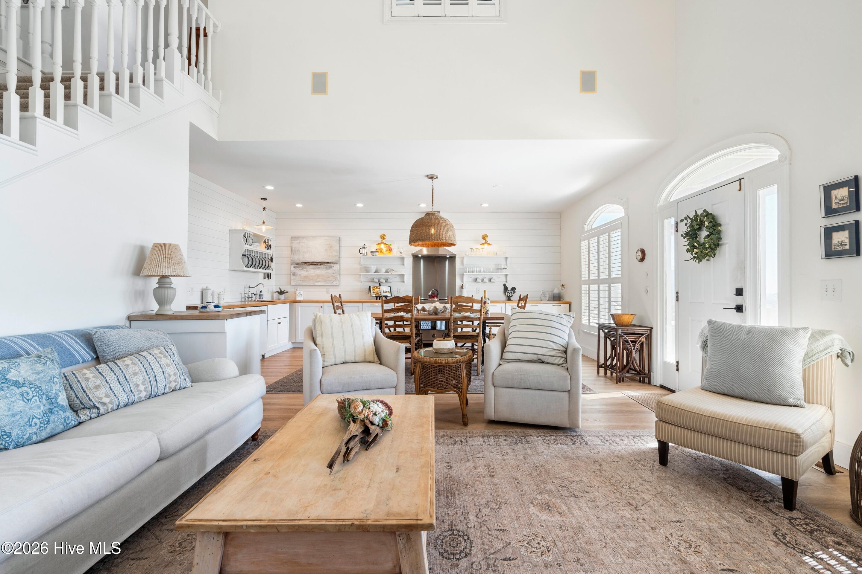 100549309 | Photo 29