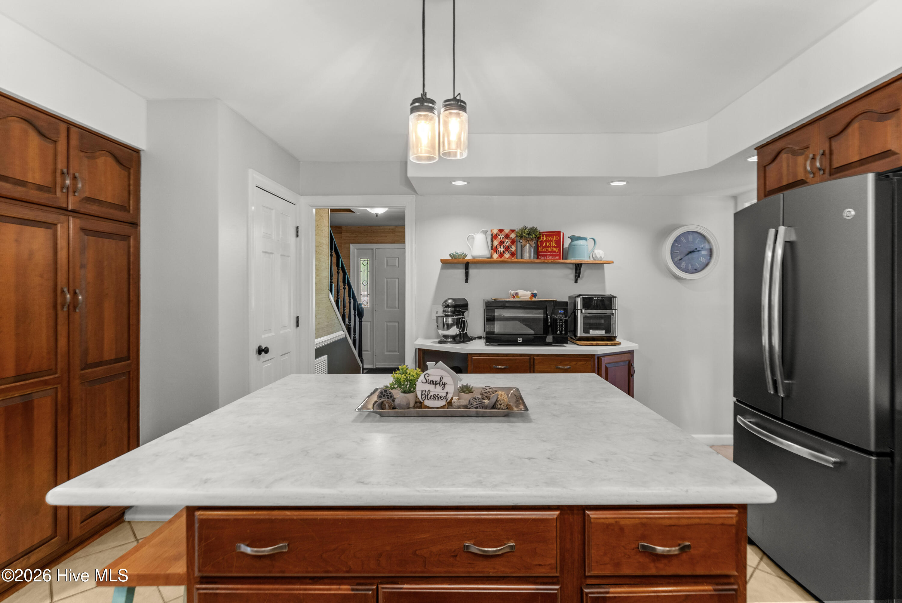 100569922 | Photo 21