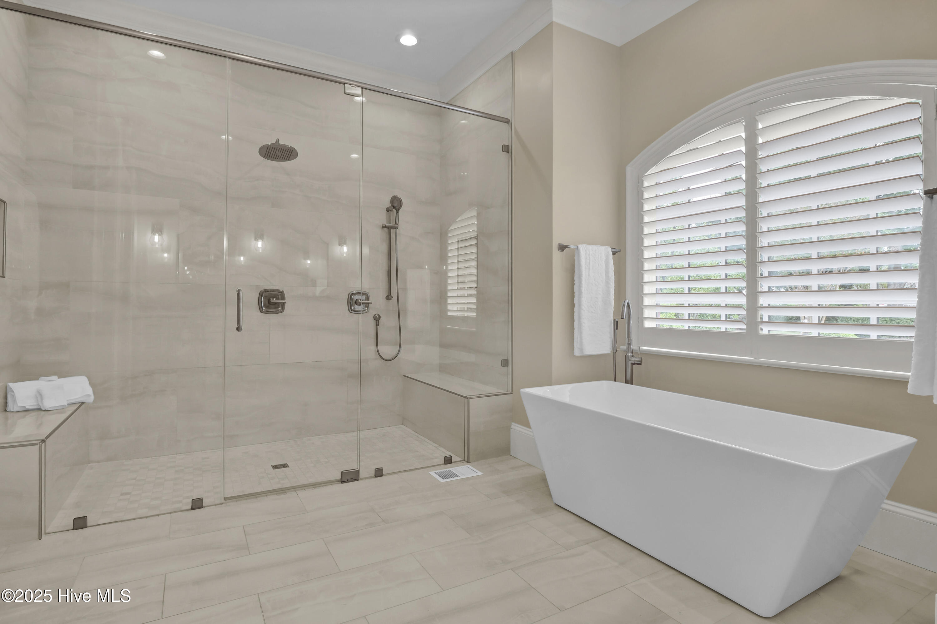 100555376 | Photo 27