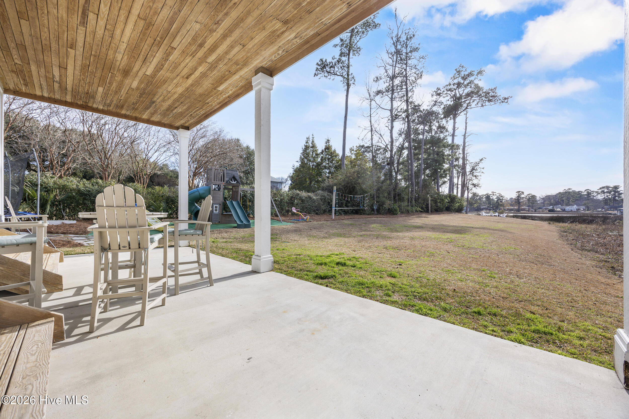 100549374 | Photo 60