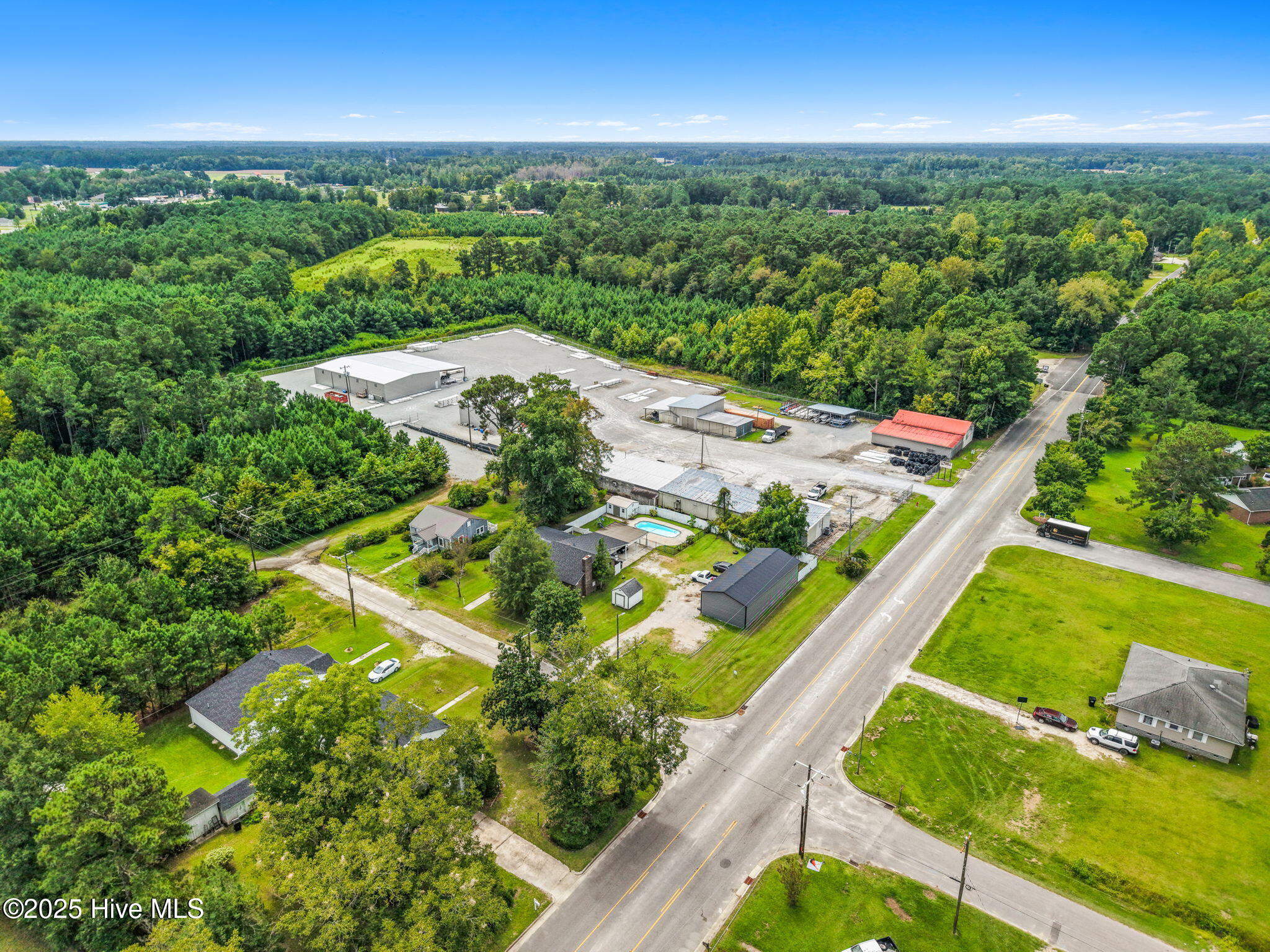 100527355 | Photo 53