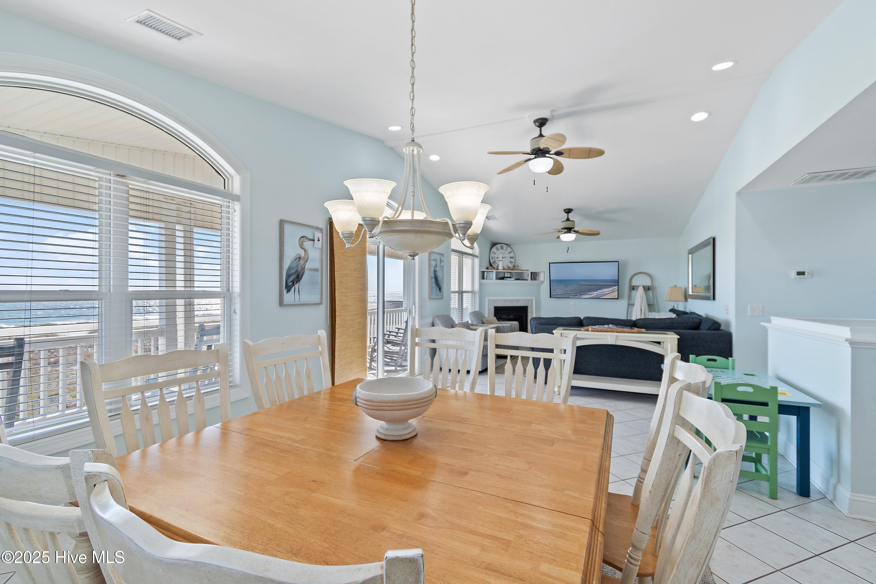 100541214 | Photo 25