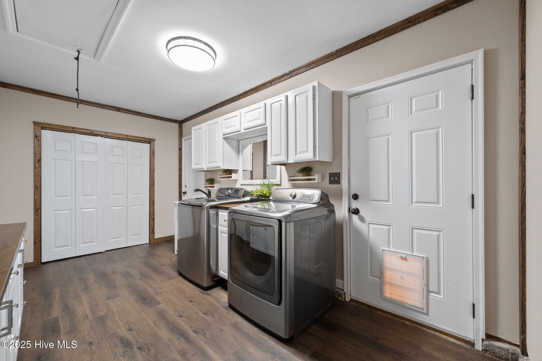 100545189 | Photo 15