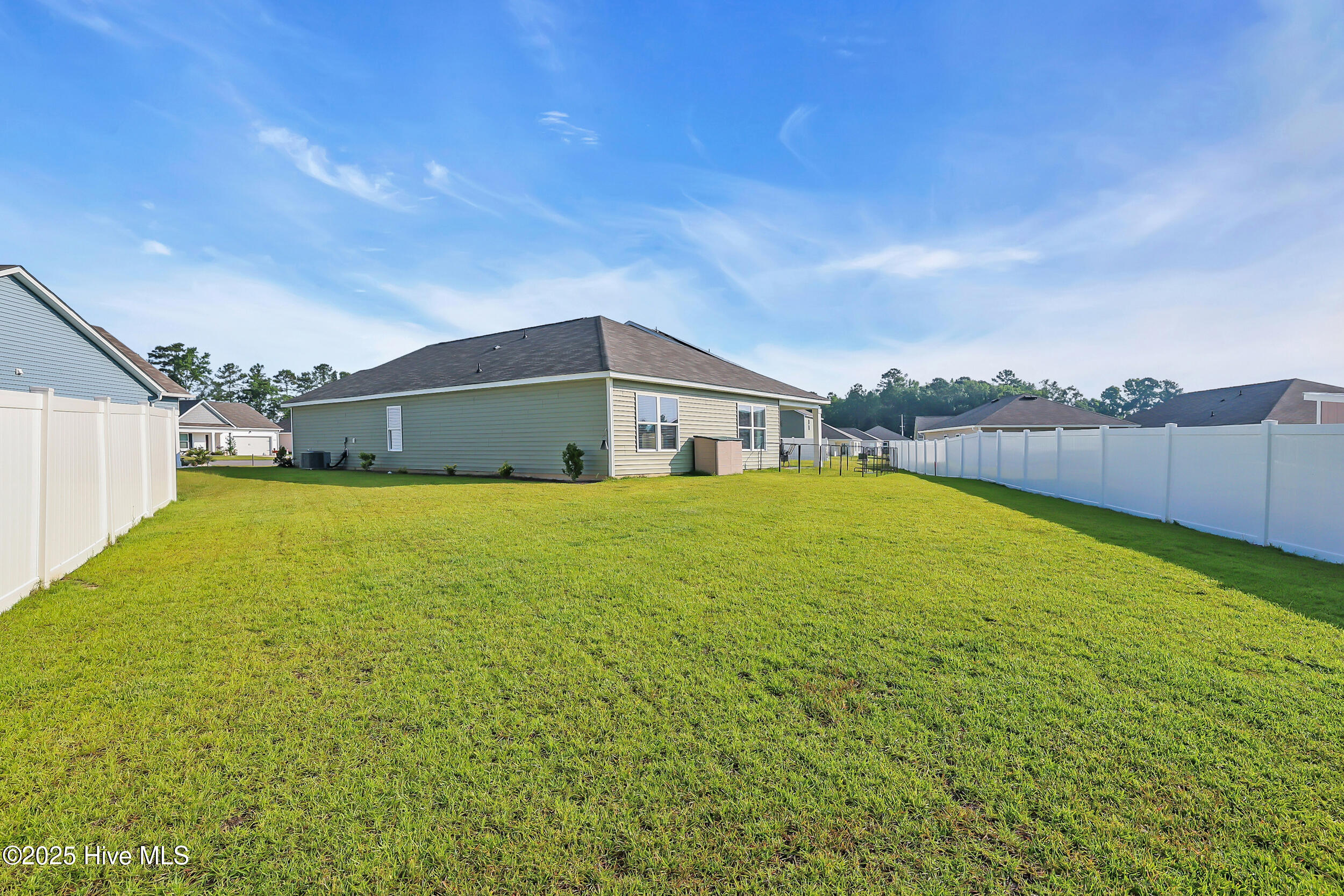 100515916 | Photo 28