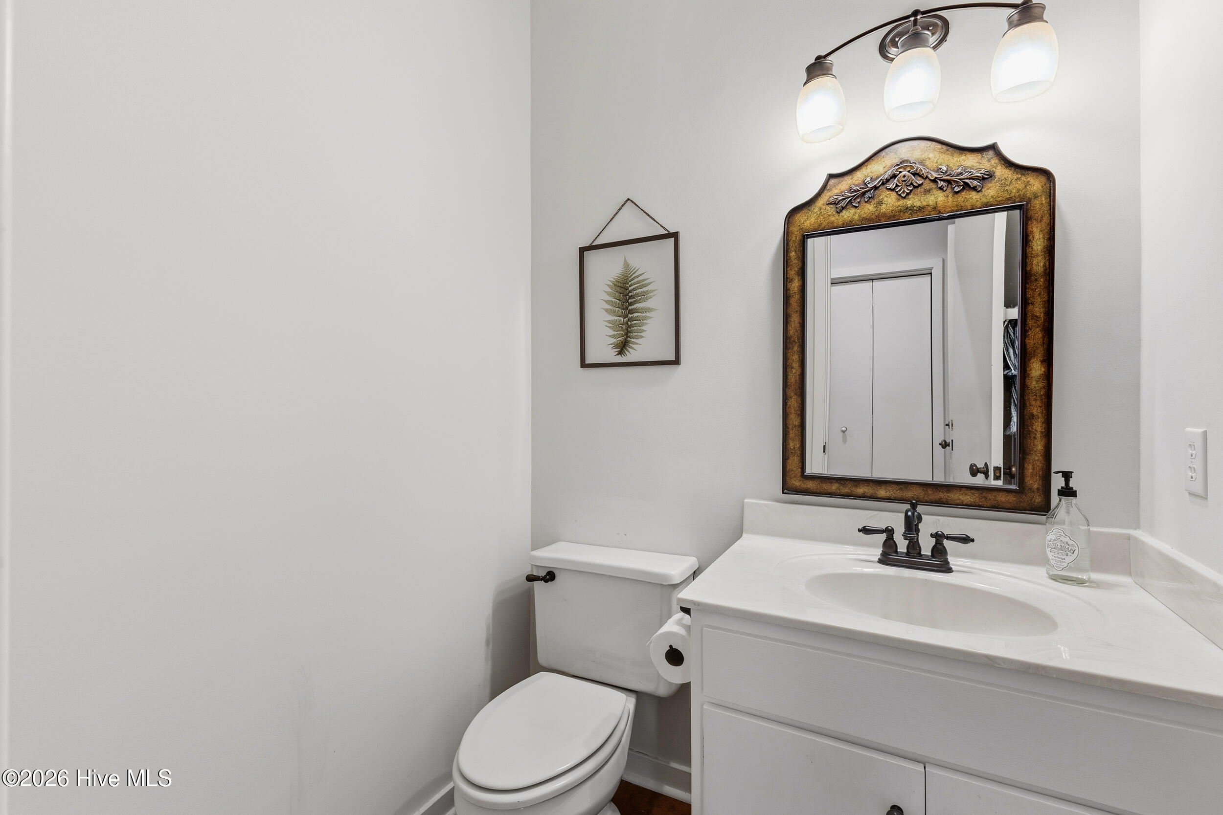 100554124 | Photo 22