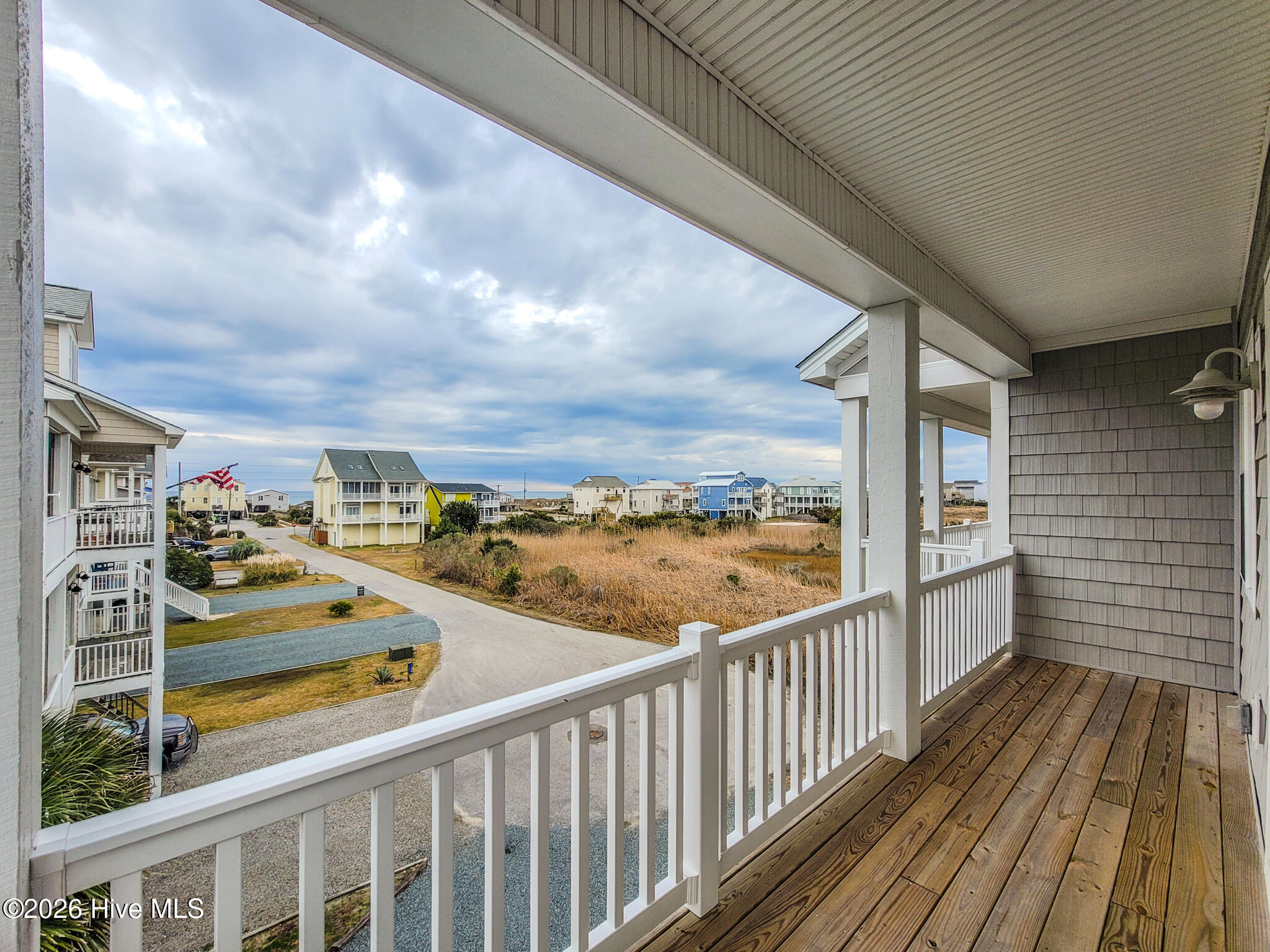 100553642 | Photo 30