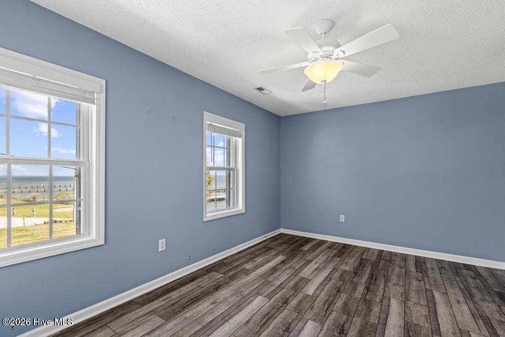 173 Salter Drive,Newport