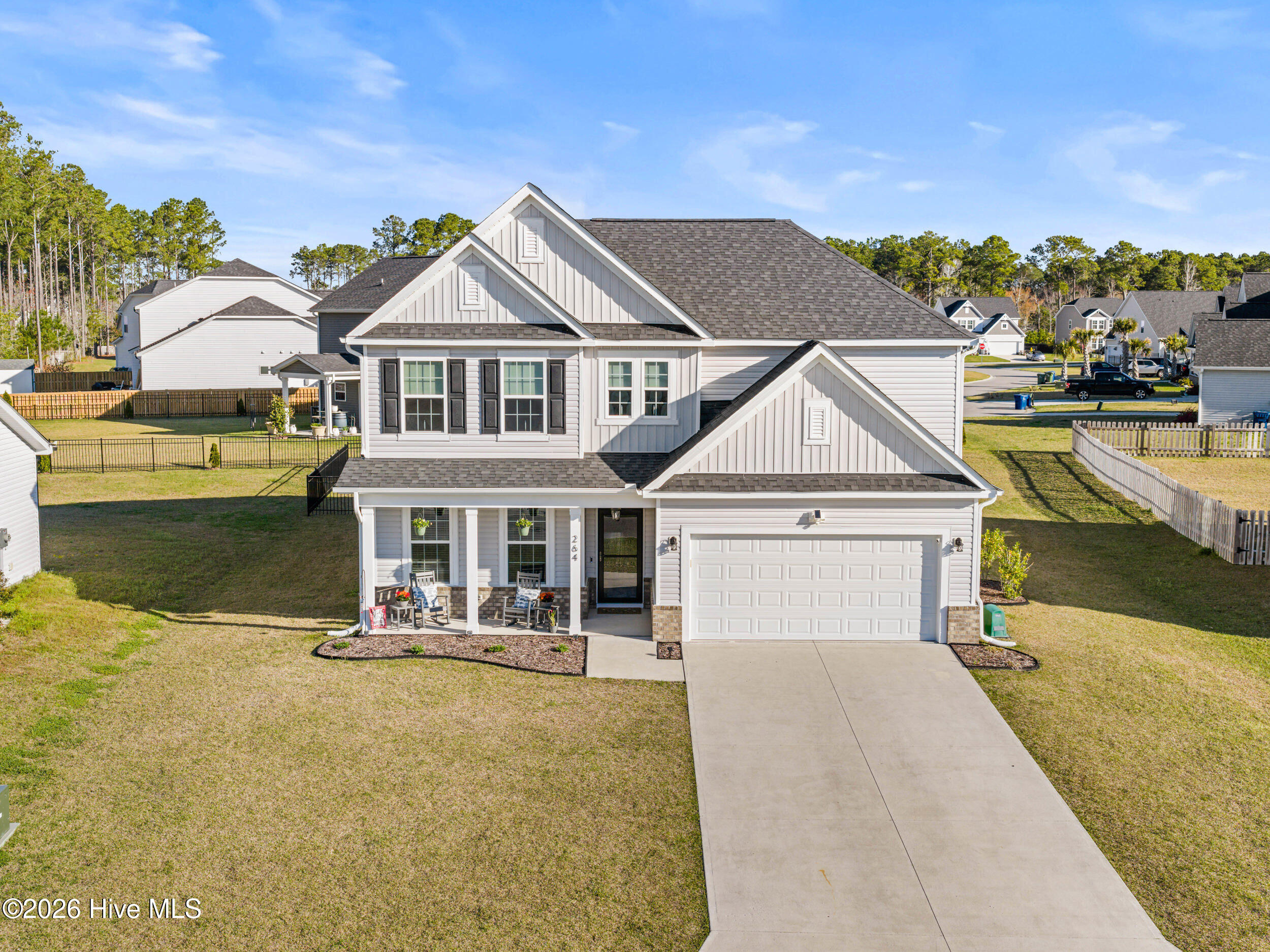 100565919 | Photo 60