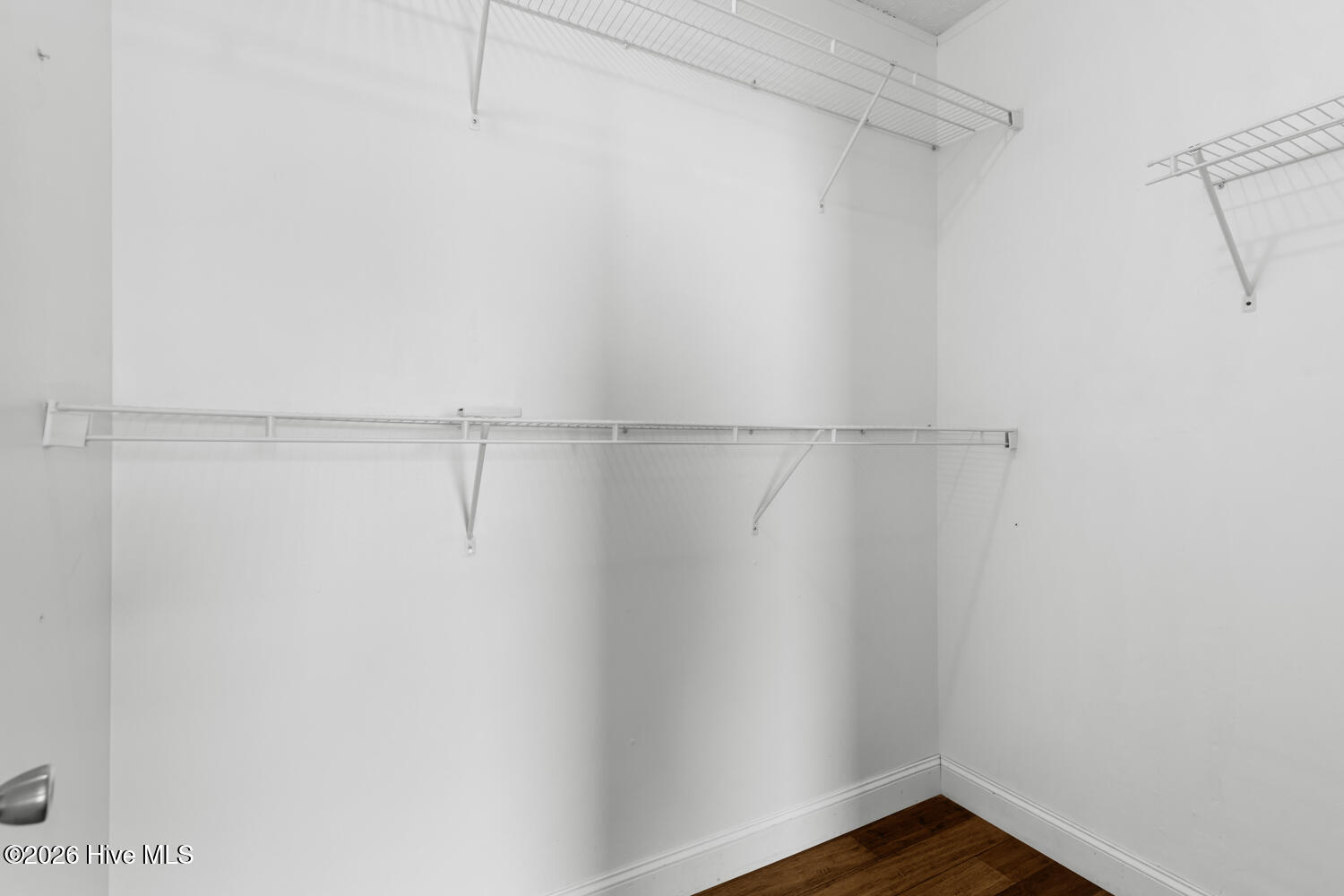 100550778 | Photo 16