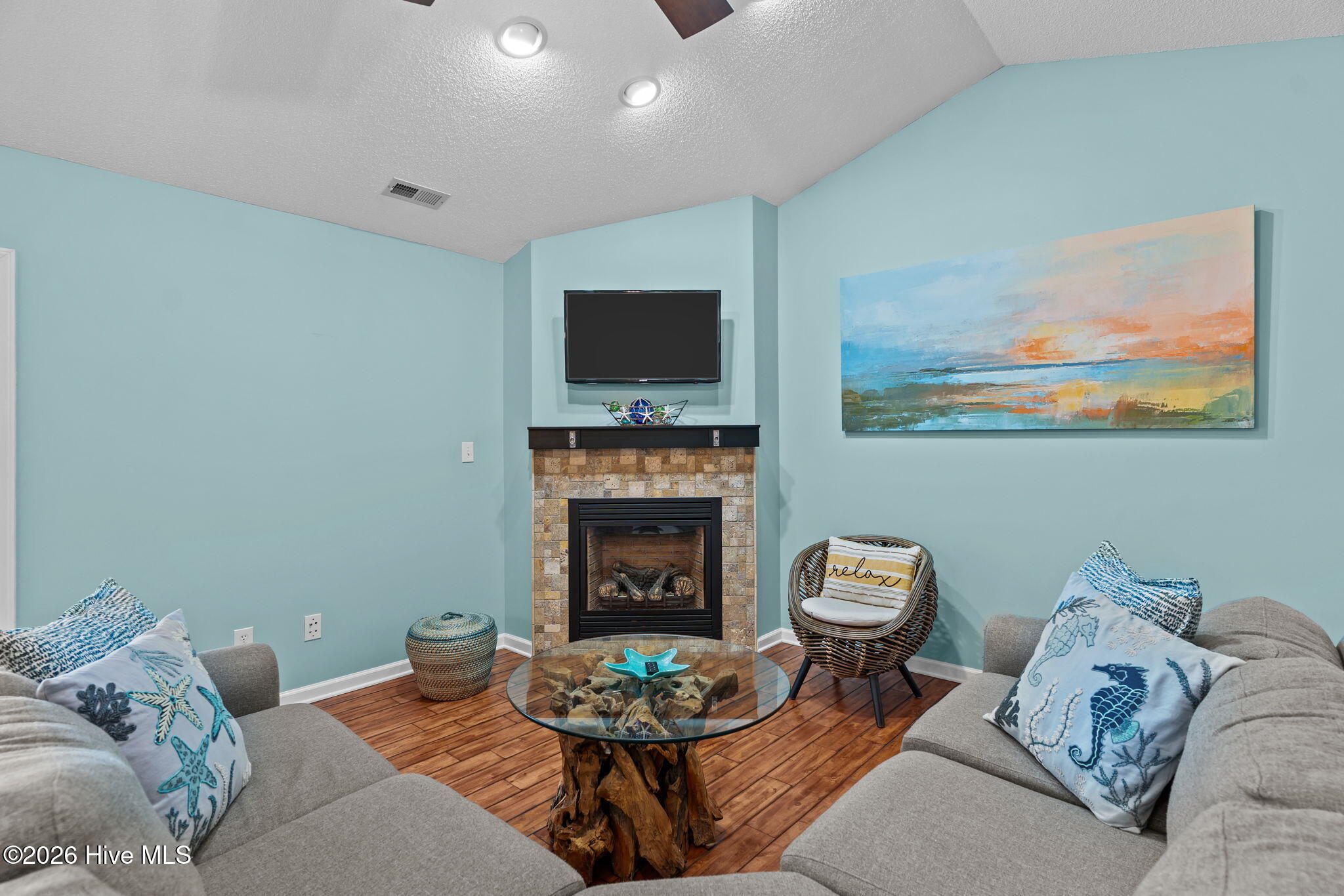 100555796 | Photo 18