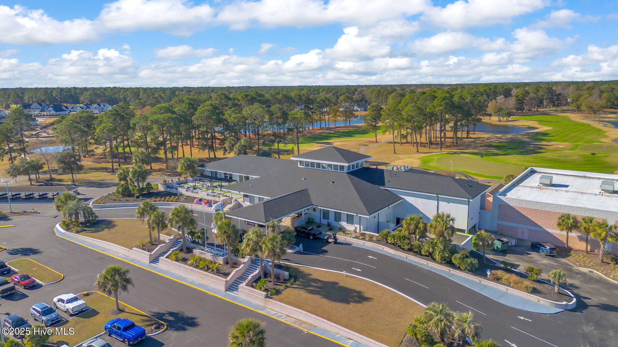 100543915 | Photo 49