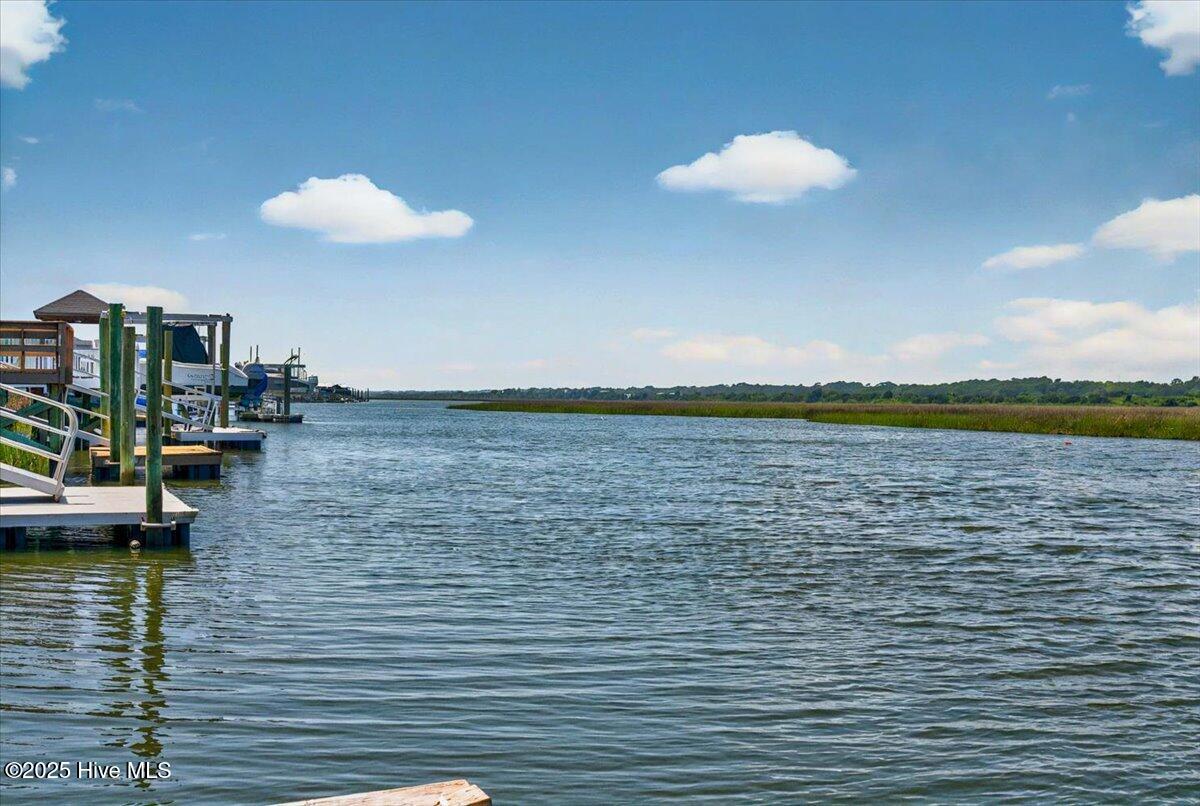 100529253 | Photo 60