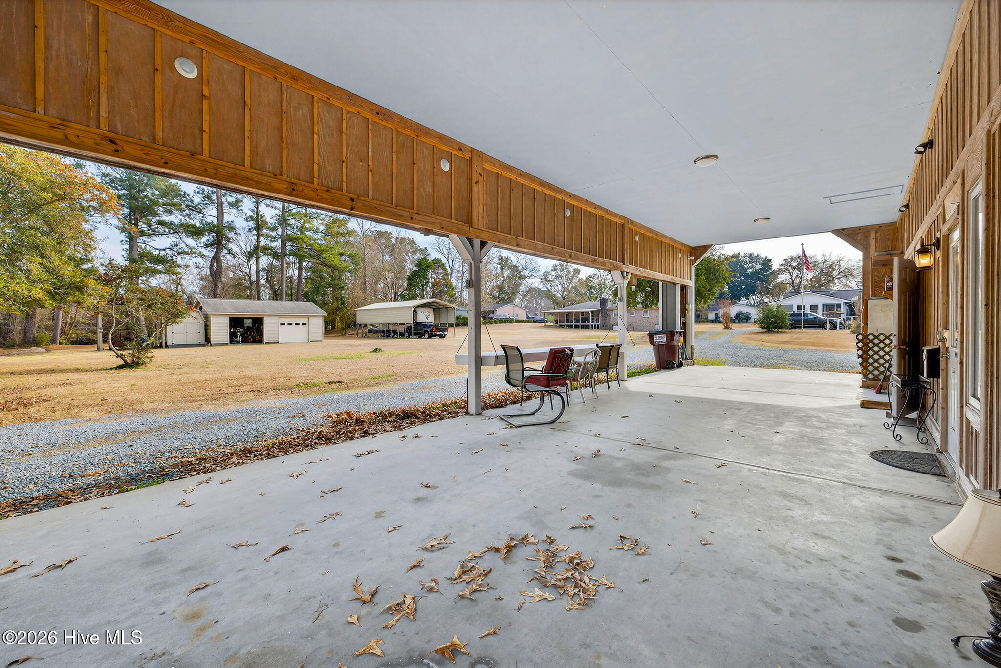 100542936 | Photo 89