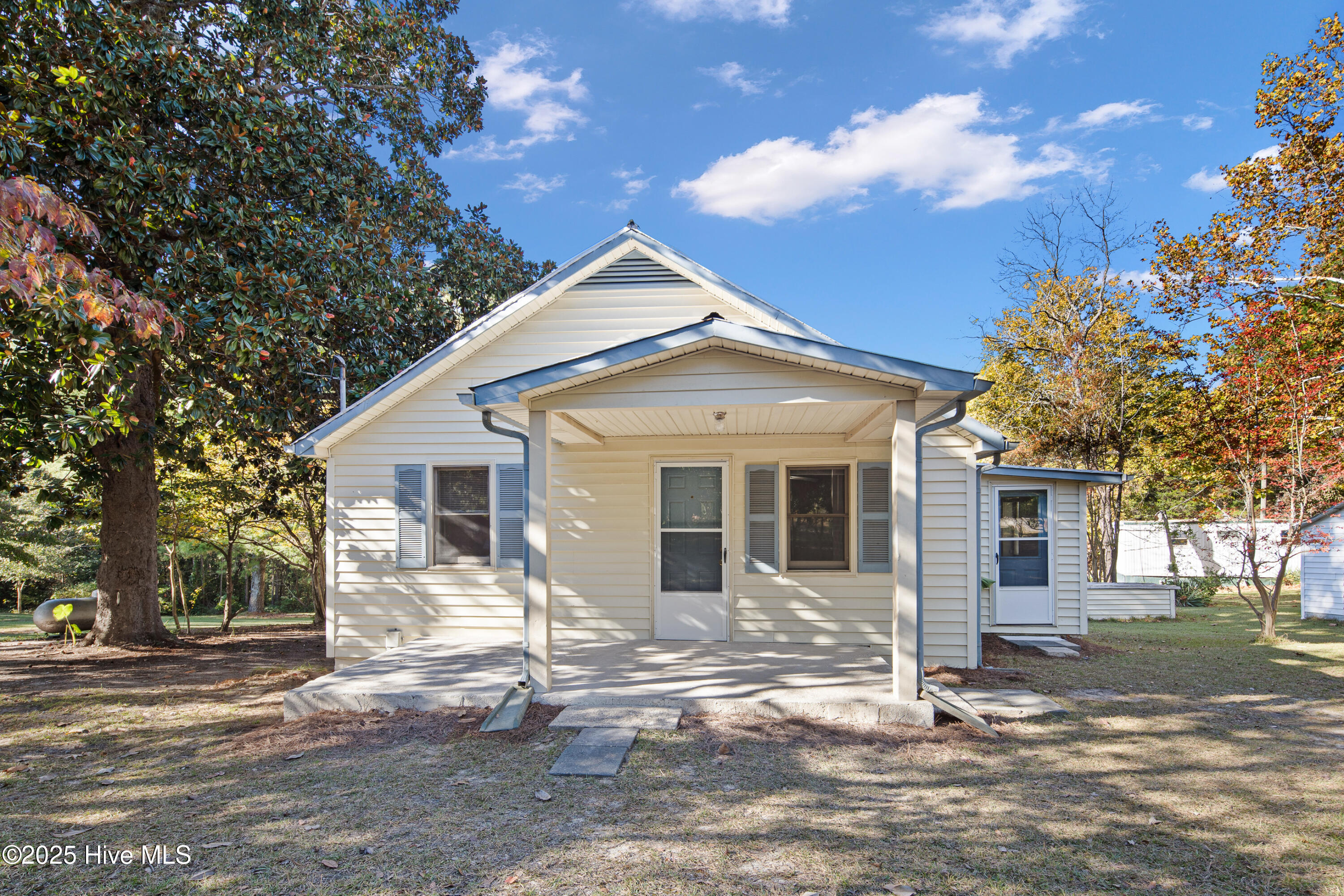 Homes for sale in Eagle Springs, NC | 663 Possum Holler Rd, Eagle Springs, NC 27242 | MLS# 100536884