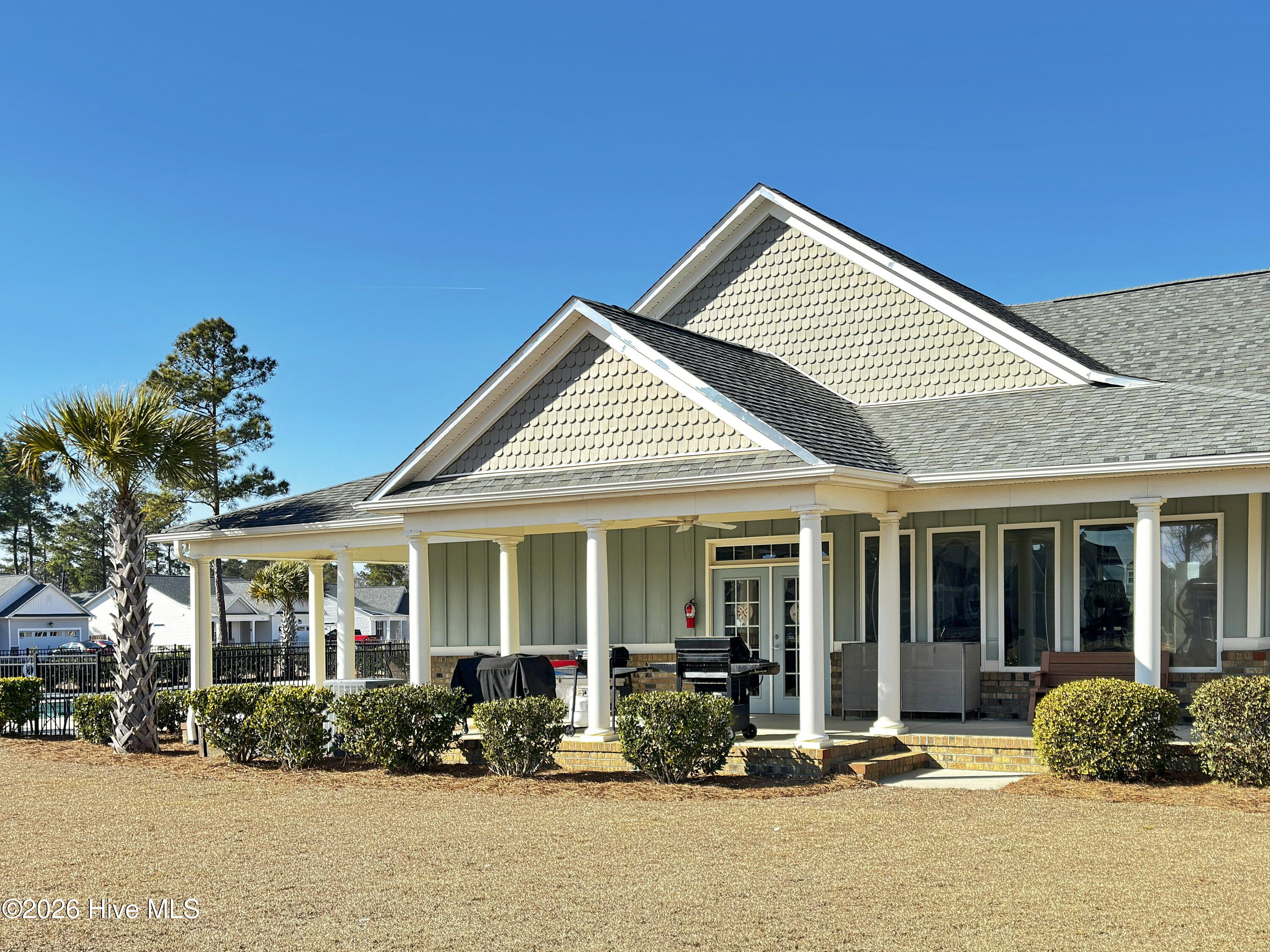 100548790 | Photo 39