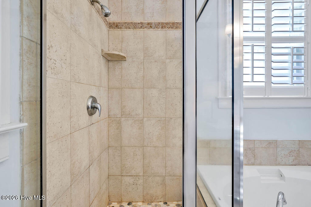 100559754 | Photo 19