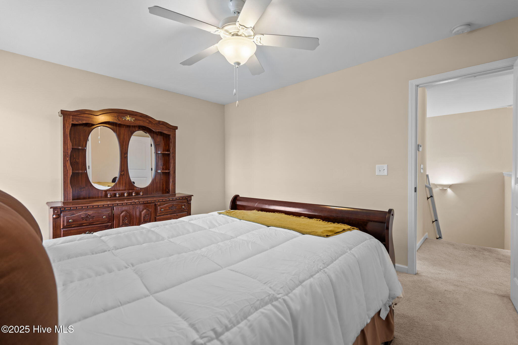 100544048 | Photo 37