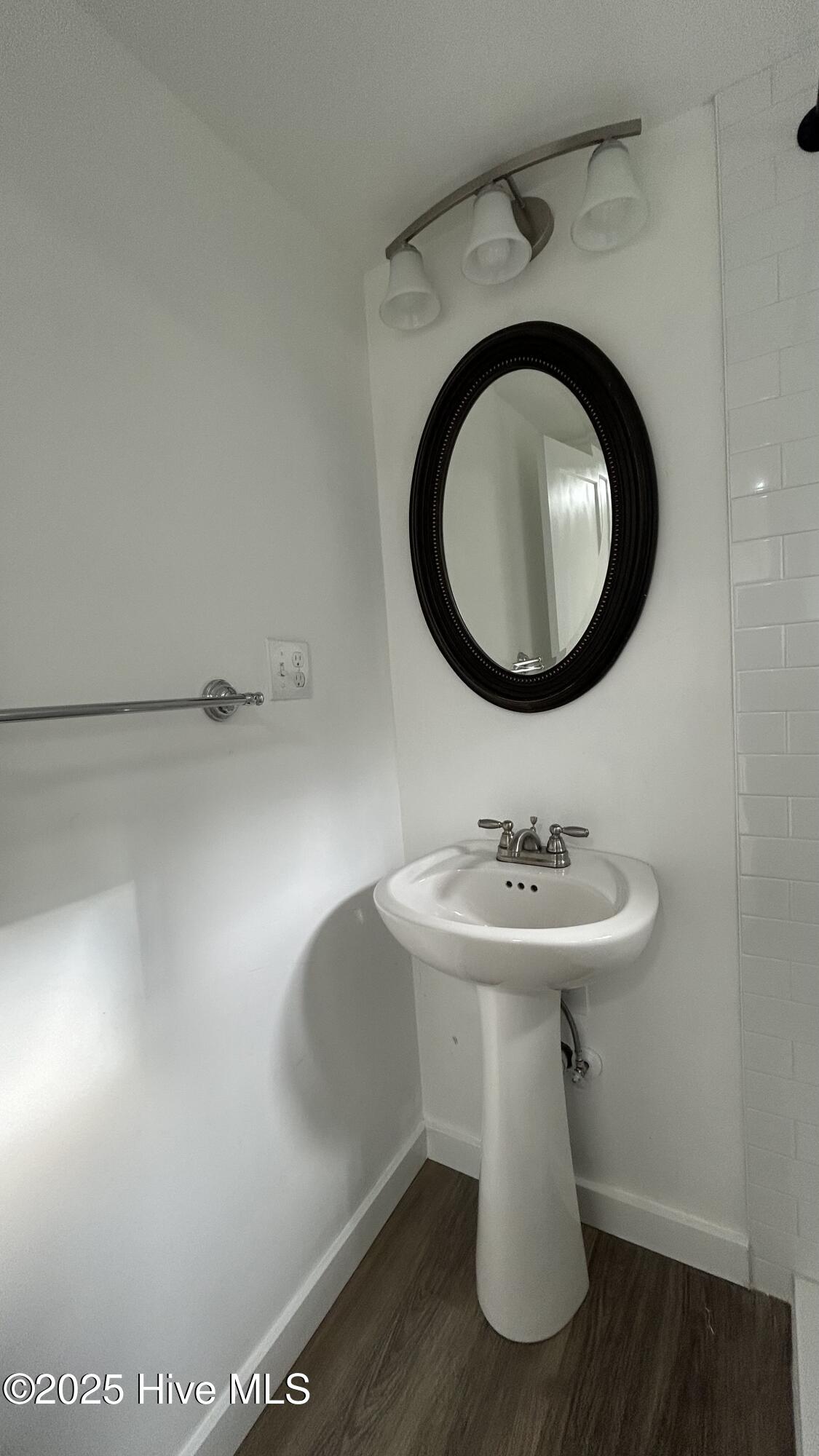 100559019 | Photo 11