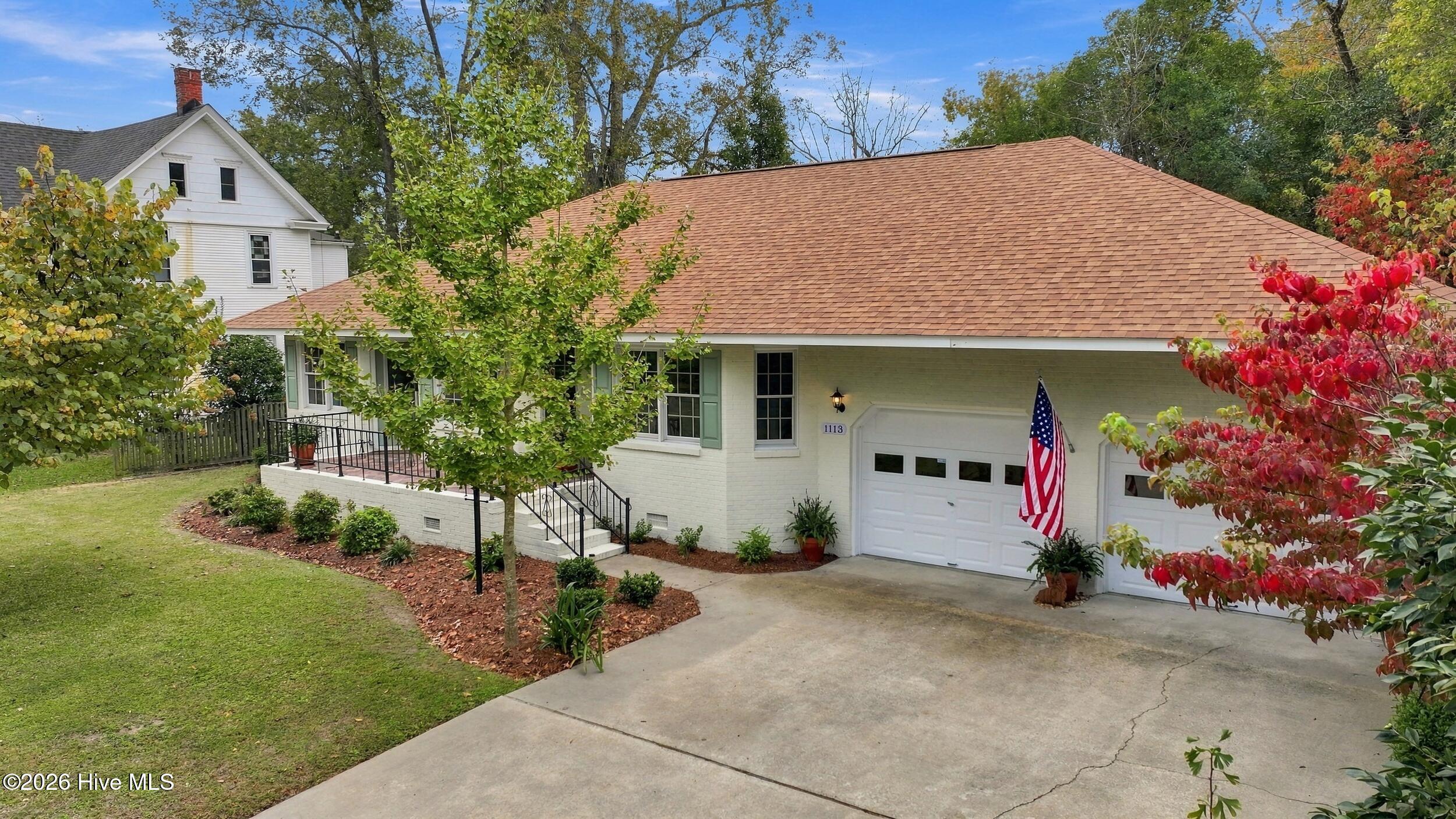 Photo 1 of Single family home for sale at 1113 Riverside Ave, Elizabeth City, NC 27909 | MLS# 100613386 | Listing updated on 2026-10-30