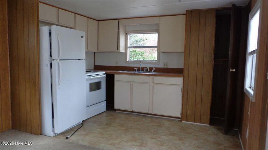 Homes for sale in Jacksonville, NC | 141 Denise Dr, Jacksonville, NC 28540 | MLS# 100541374