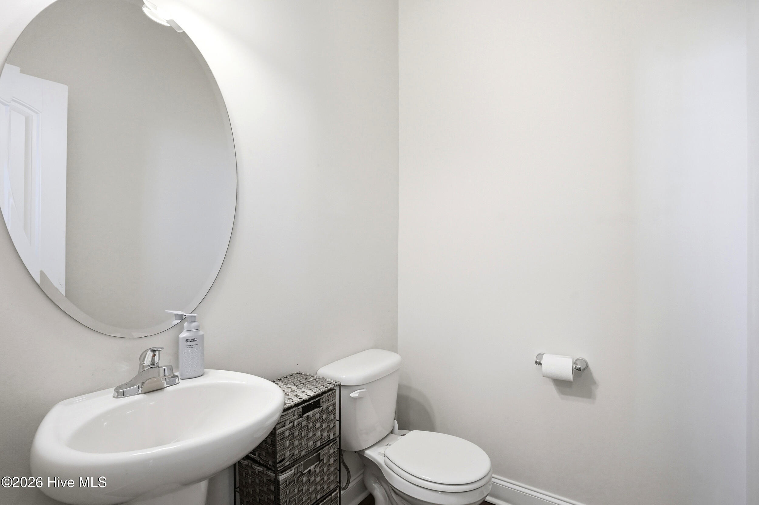 100570398 | Photo 13